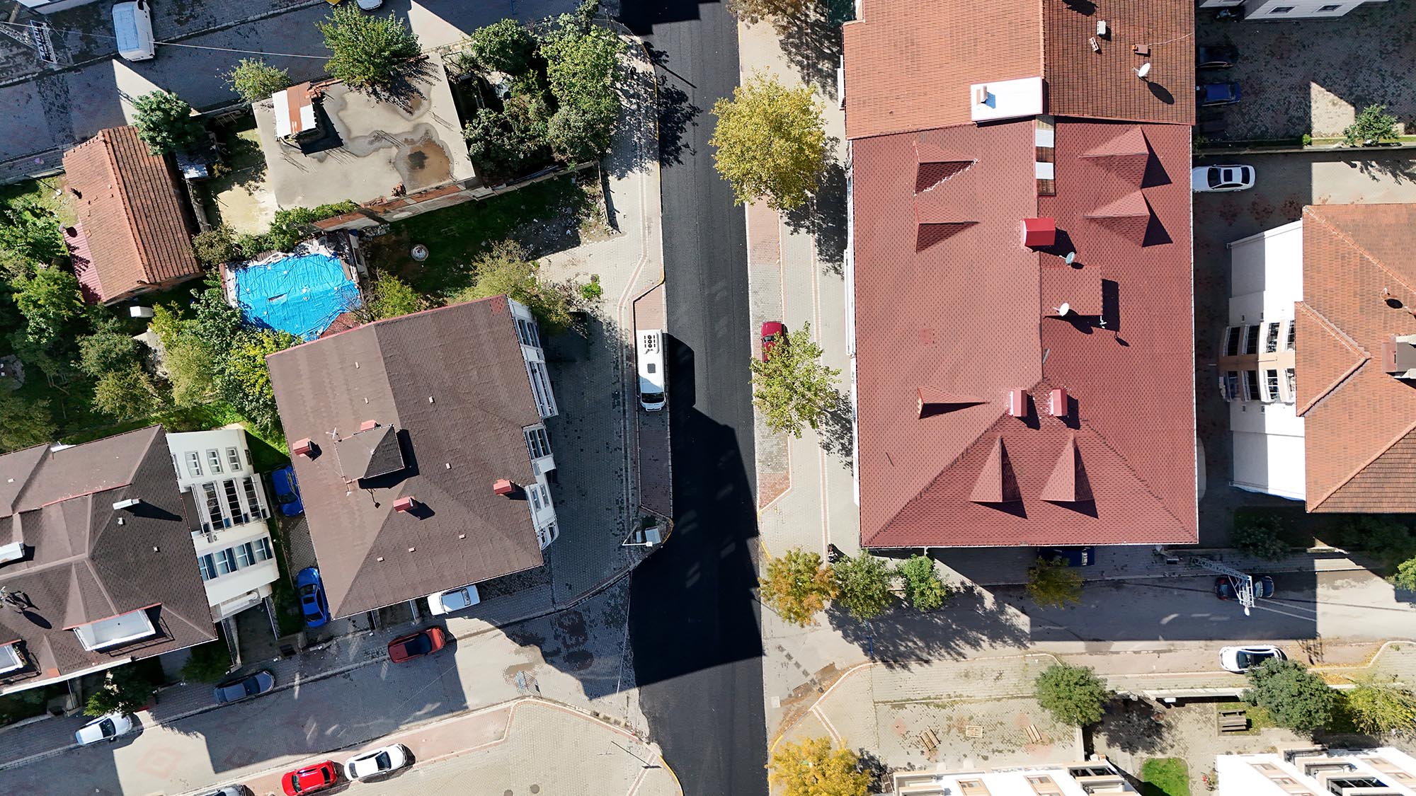 Hendek’te iki önemli güzergaha Büyükşehir dokunuşu