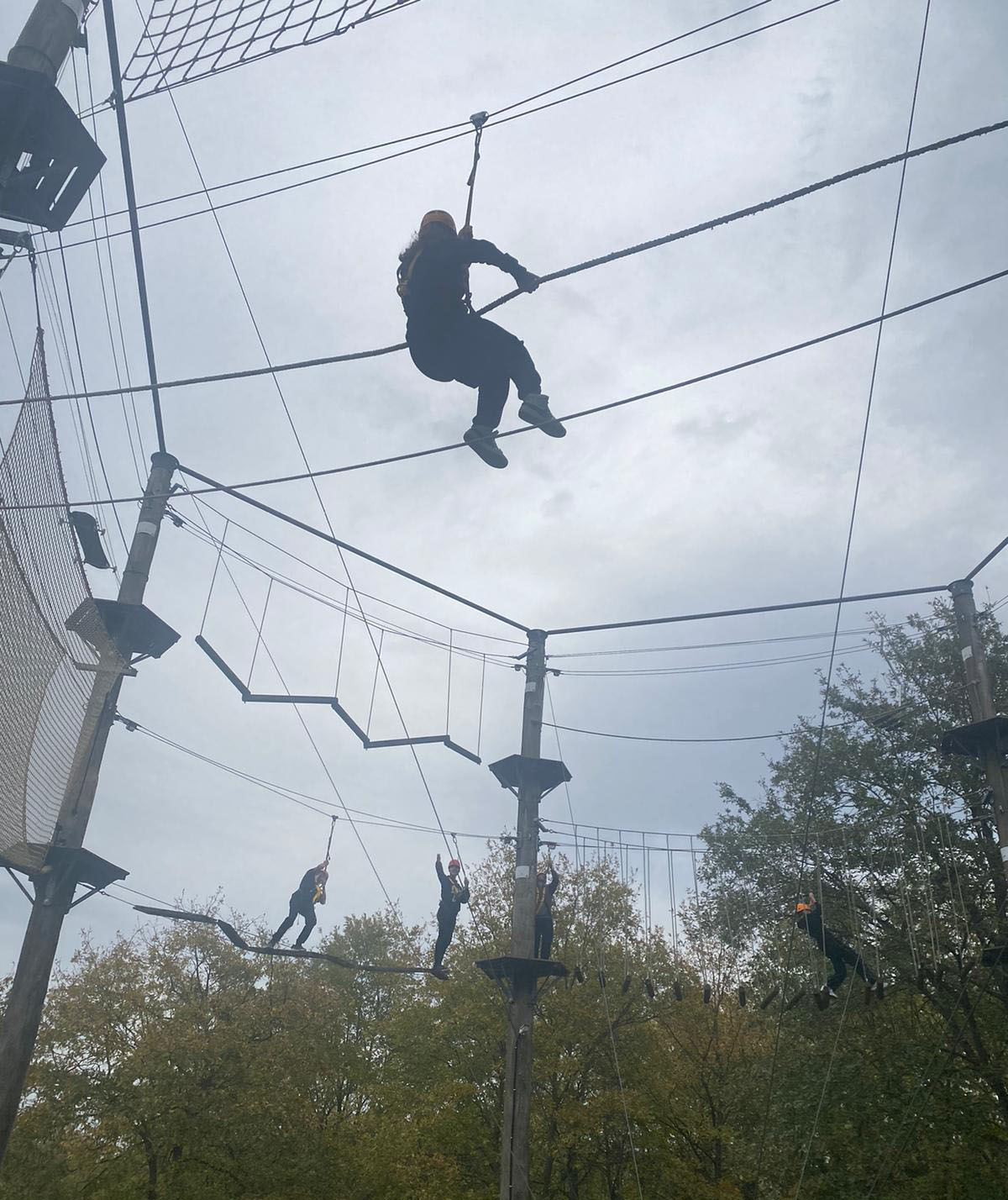 Macera Park’ta adrenalin dolu deneyimle çok şey öğreniyorlar