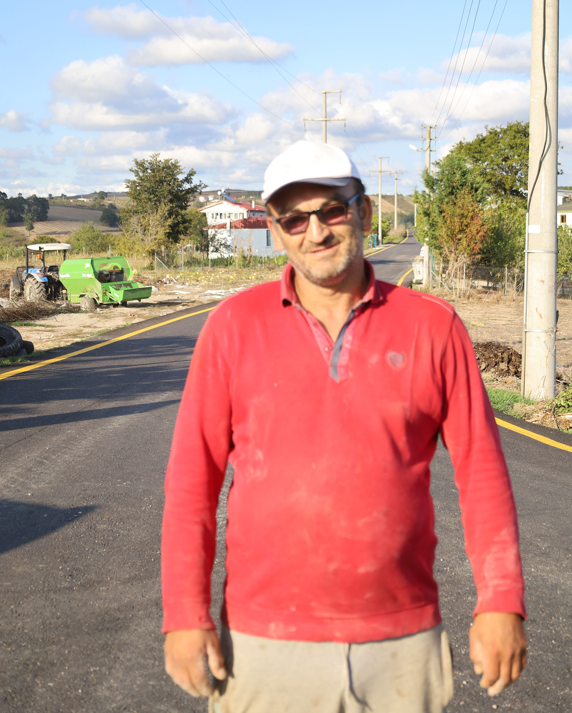 Söğütlü’de yenilenen grup yollarına vatandaşlardan tam not: “Modern bir hale kavuştu”