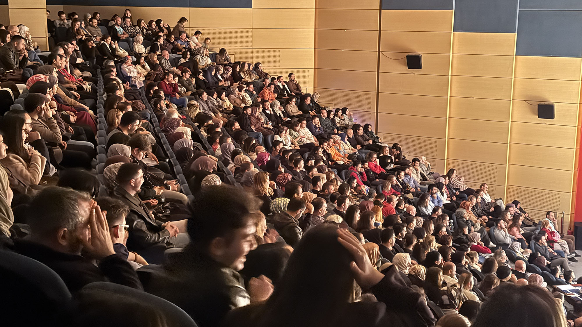 “Şahane Düğün” oyununa yoğun ilgi