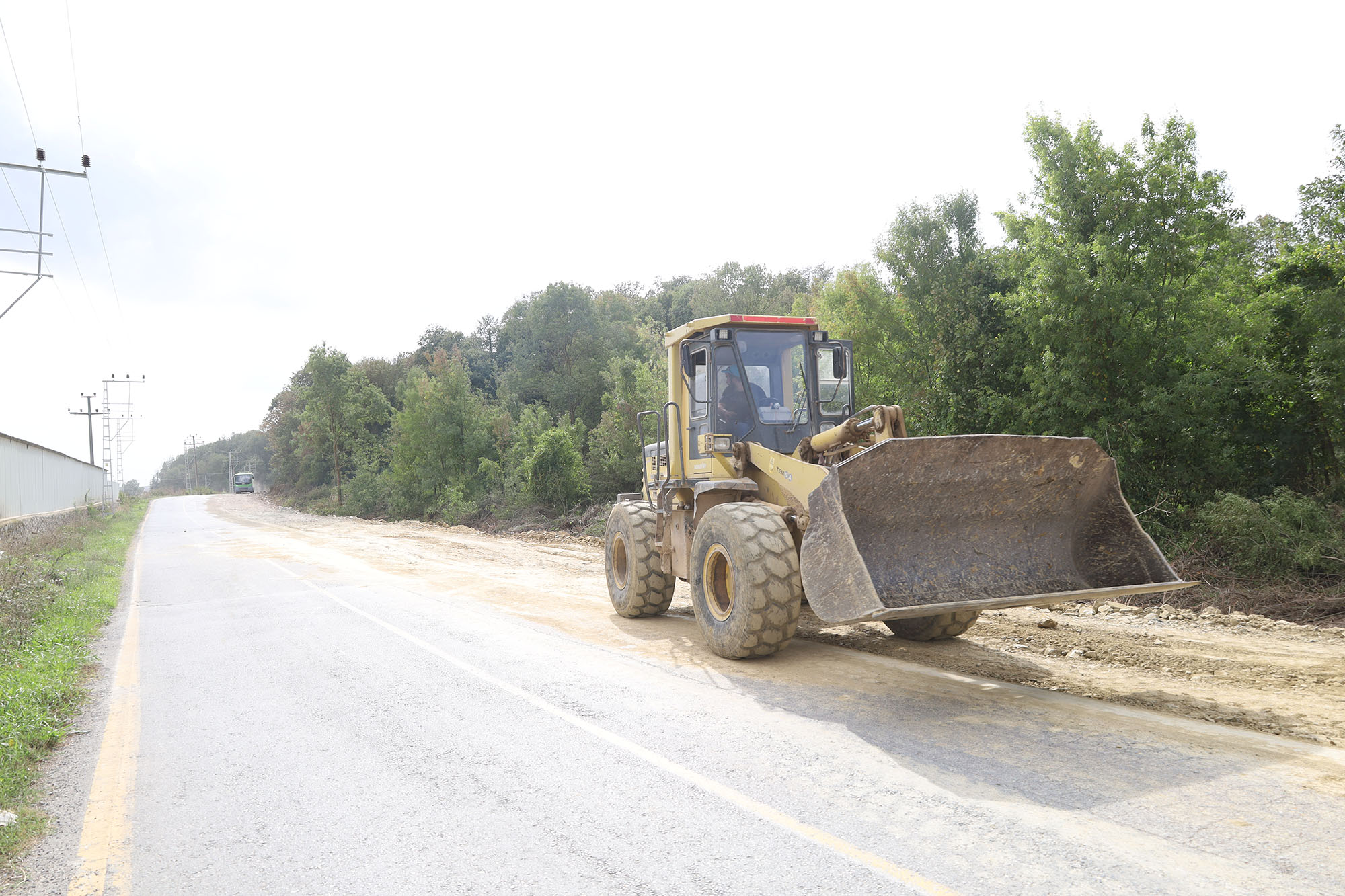 Büyükşehir’den 20 mahalleye ulaşımı kolaylaştıracak yol hamlesi