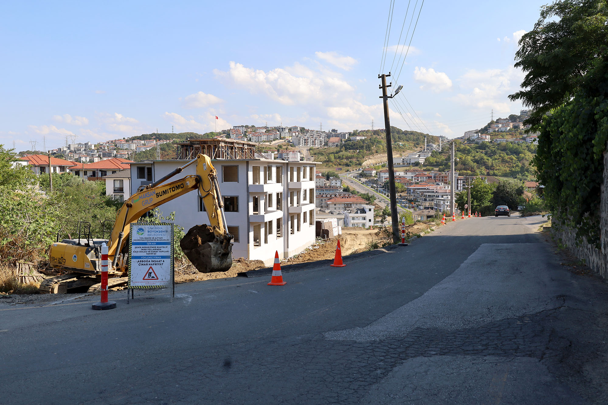 Serdivan’ın trafik yükünü hafifletecek hamle: O hattın genişliği 20 metreye çıkıyor
