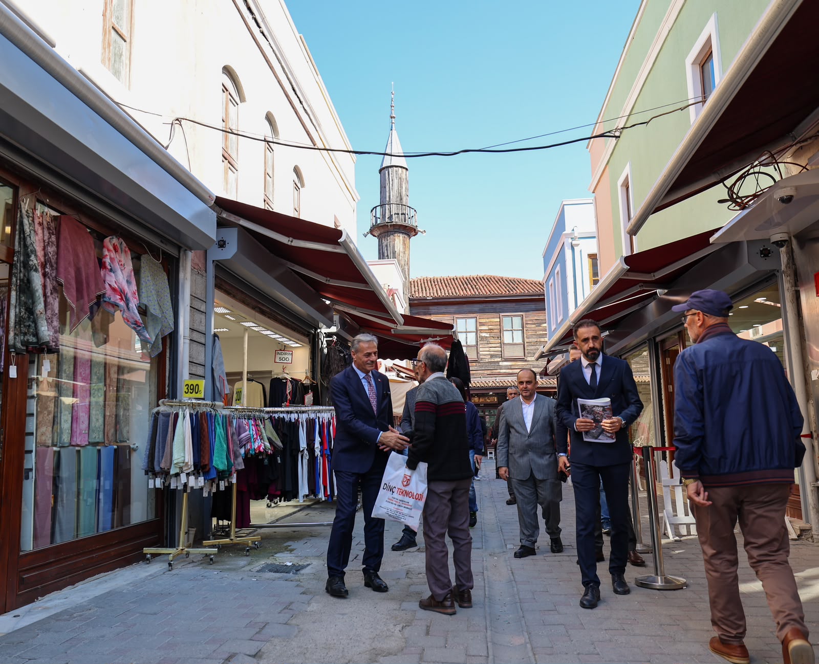 “Tarihi Uzunçarşı yenilemenin ardından yeniden ticaretin merkezi olacak”