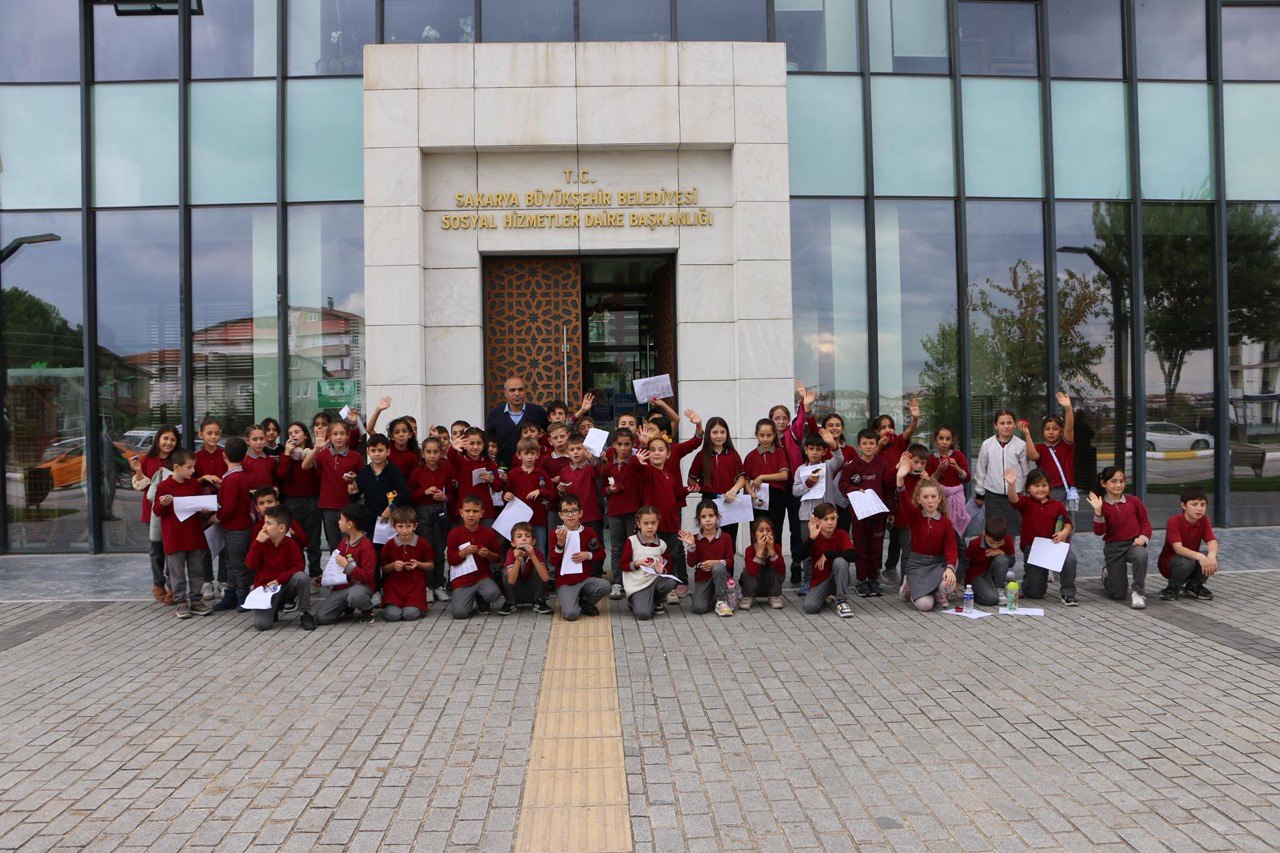 Minik öğrenciler atölyelerde yeteneklerini keşfetti