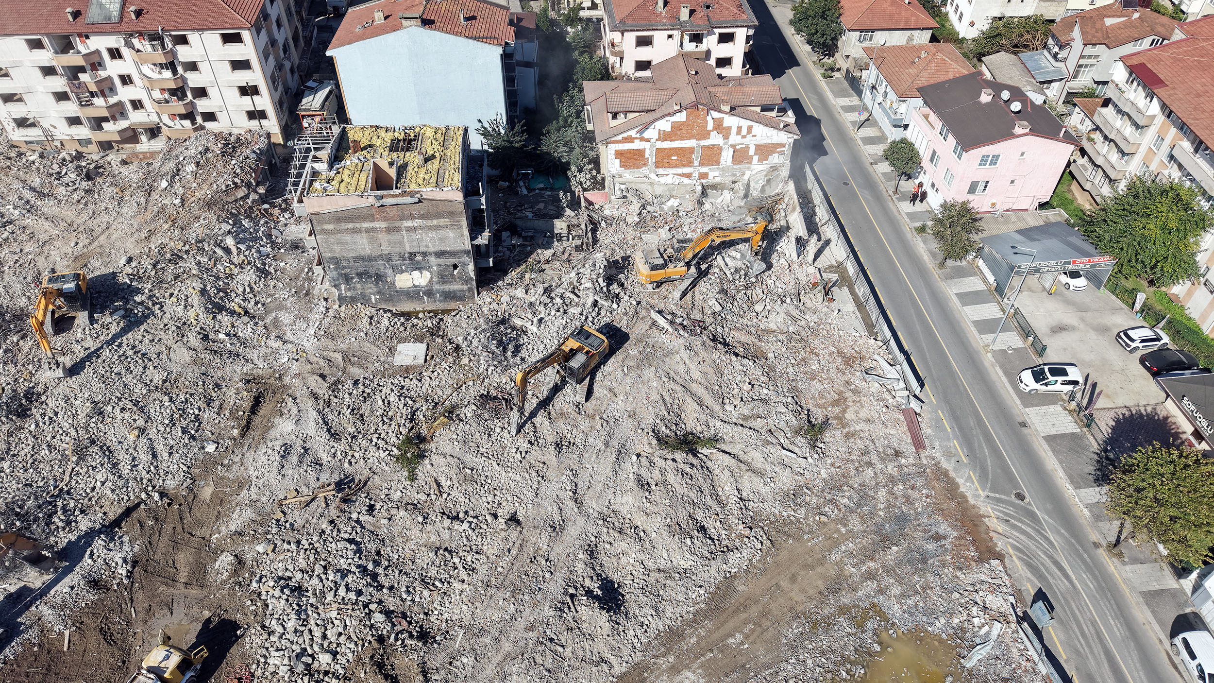24 saat aralıksız süren kentsel dönüşümde 1 ayın bilançosu açıklandı: 45 yapı yıkıldı
