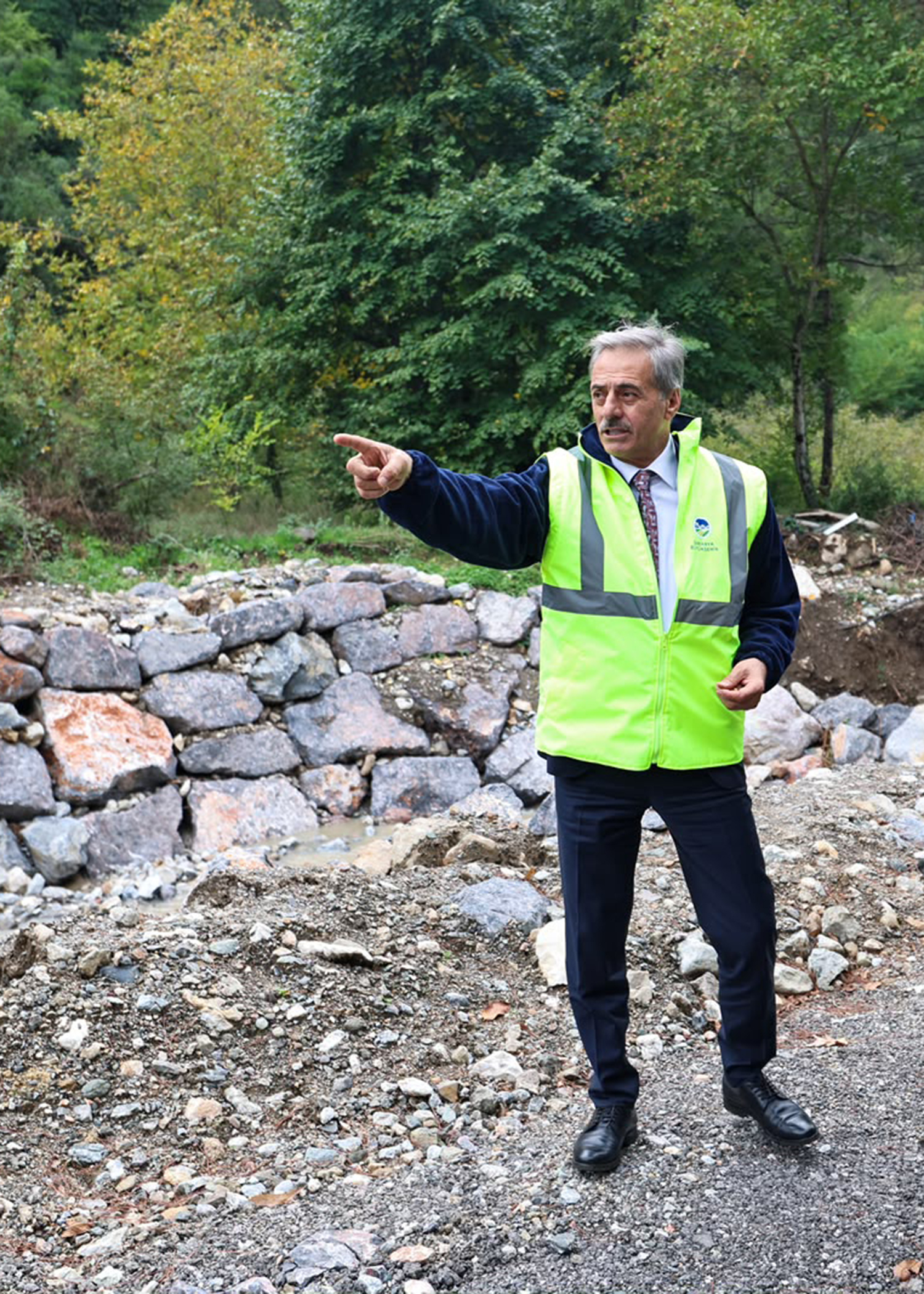 Başkan Alemdar afet mesaisi için Geyve’de: “Tahribatı ortadan kaldırmak için aralıksız mesai harcıyoruz” 