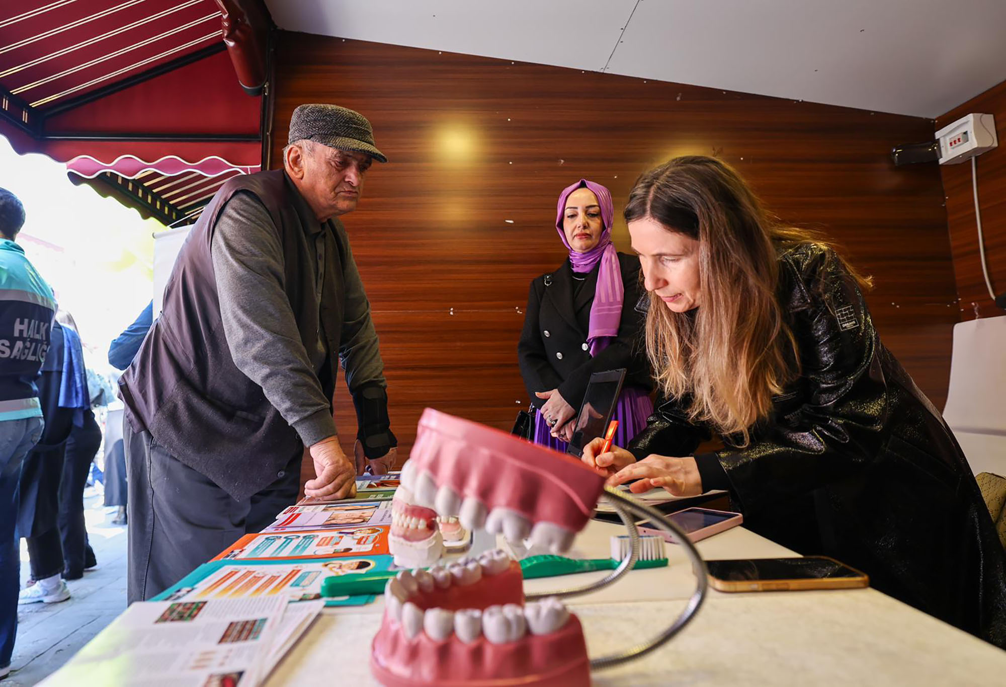 Sakarya’nın merkezine Sağlık Sokağı açıldı: Sağlığın her alanında danışmanlık ve tetkik yapıyorlar…