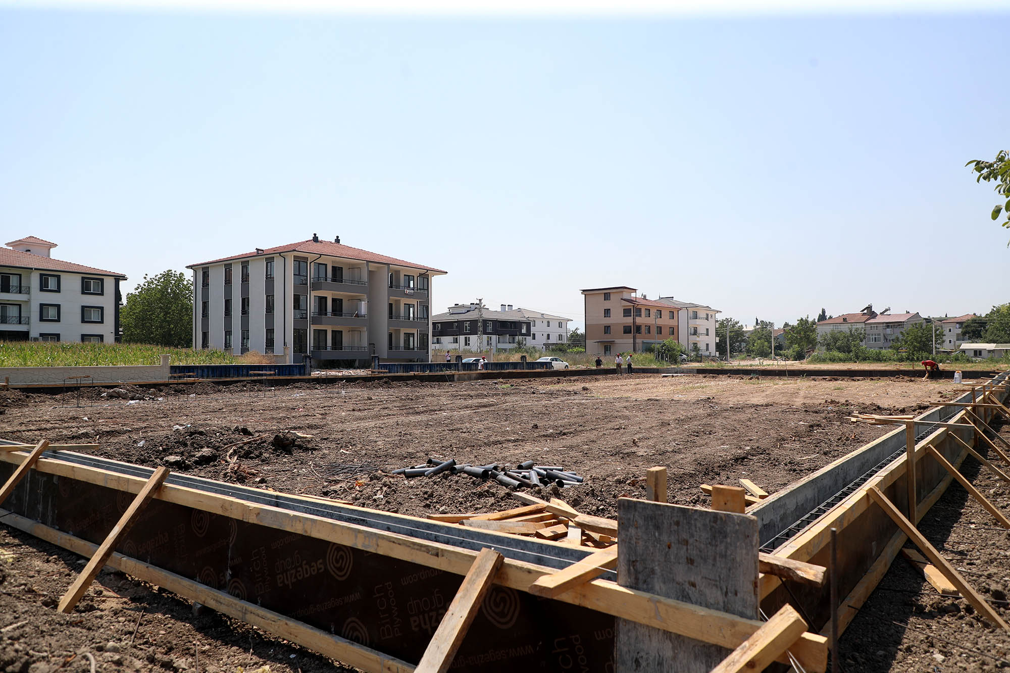 Başkan Yusuf Alemdar gençlere söz vermişti: 4 ilçe ve 4 ayrı mahallede işlem aynı anda başladı