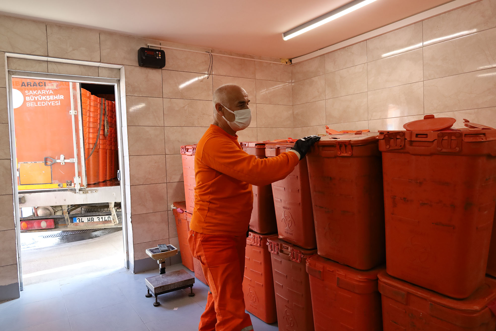 Terminal GES hizmet binalarına elektrik üretiyor