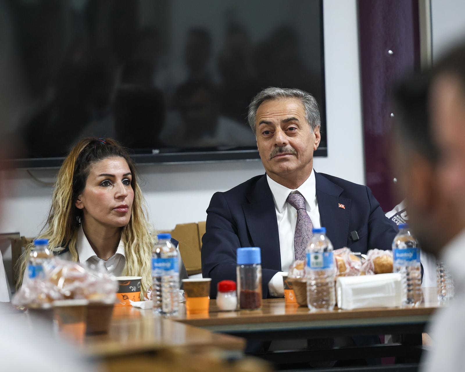 Başkan Alemdar gün aydınlanırken şoförlerle buluştu: “Hiçbir vatandaşımızı yolda bırakmadınız”
