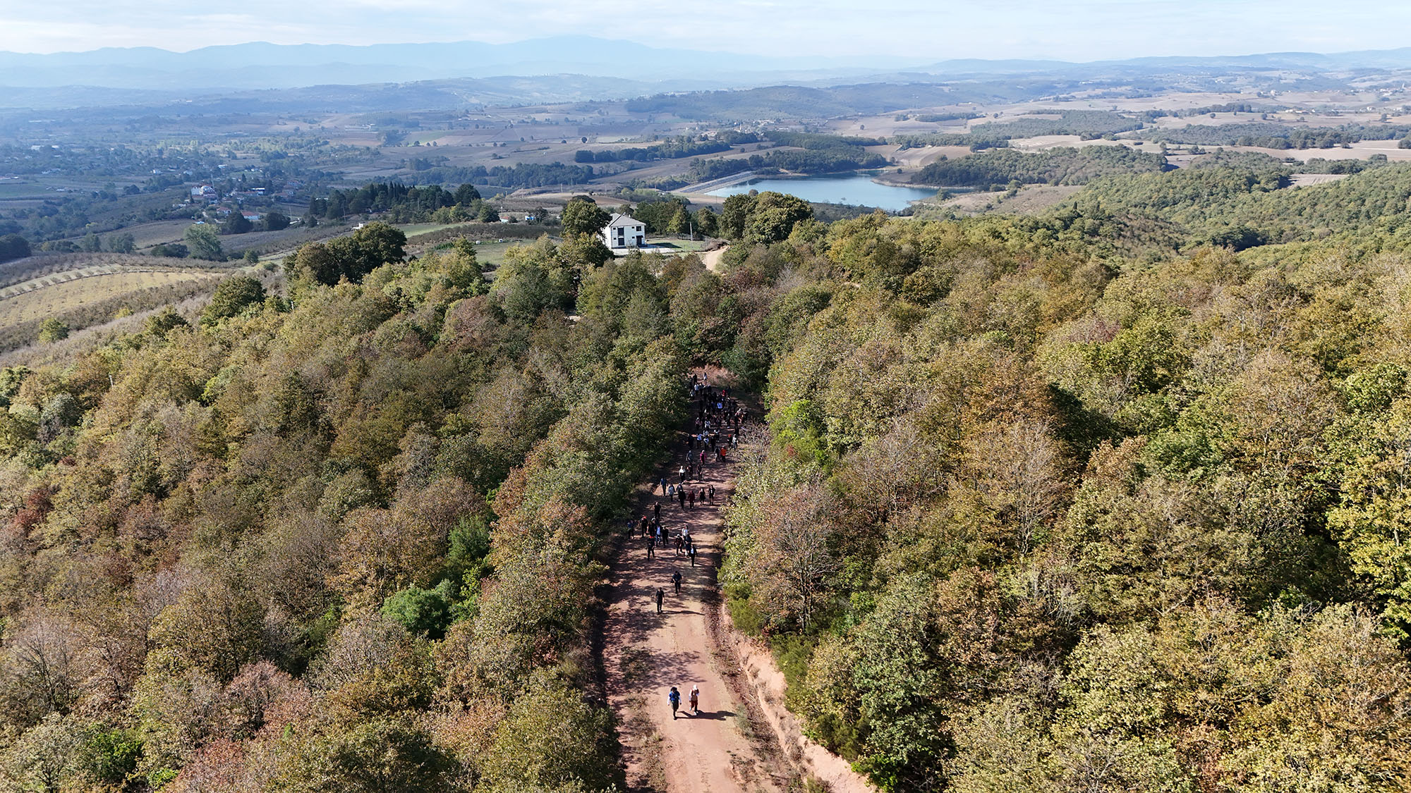 Tabiat aşıklarının Sakarya’daki klasiği sonbaharın muhteşem manzarasında başladı