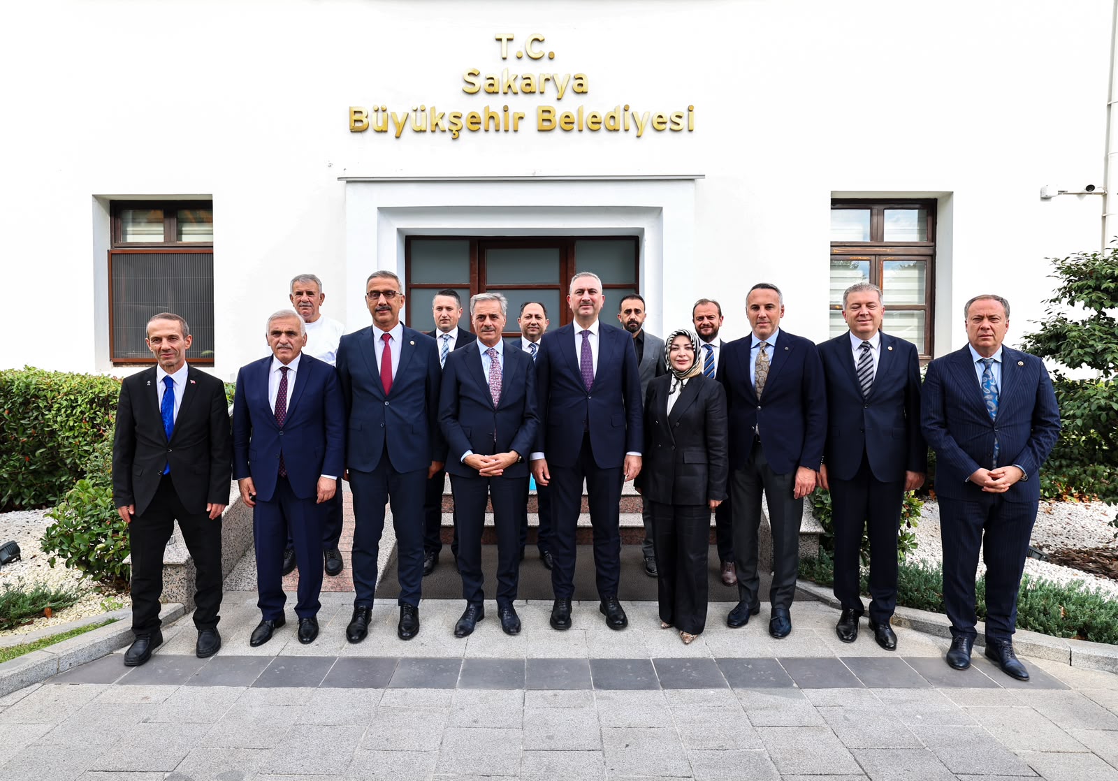 “Vaatlerimizin üzerinde yatırımı şehrimizle buluşturuyoruz”