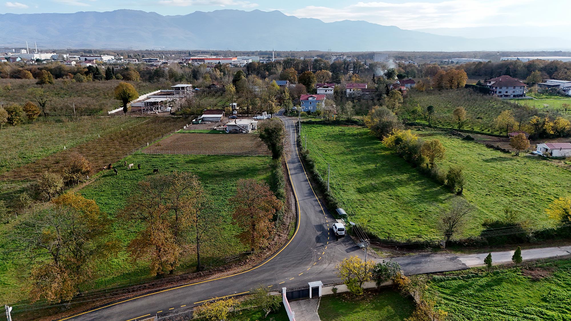 Büyükşehir Hendek’te 20 kilometrelik asfalt çalışmasını tamamladı