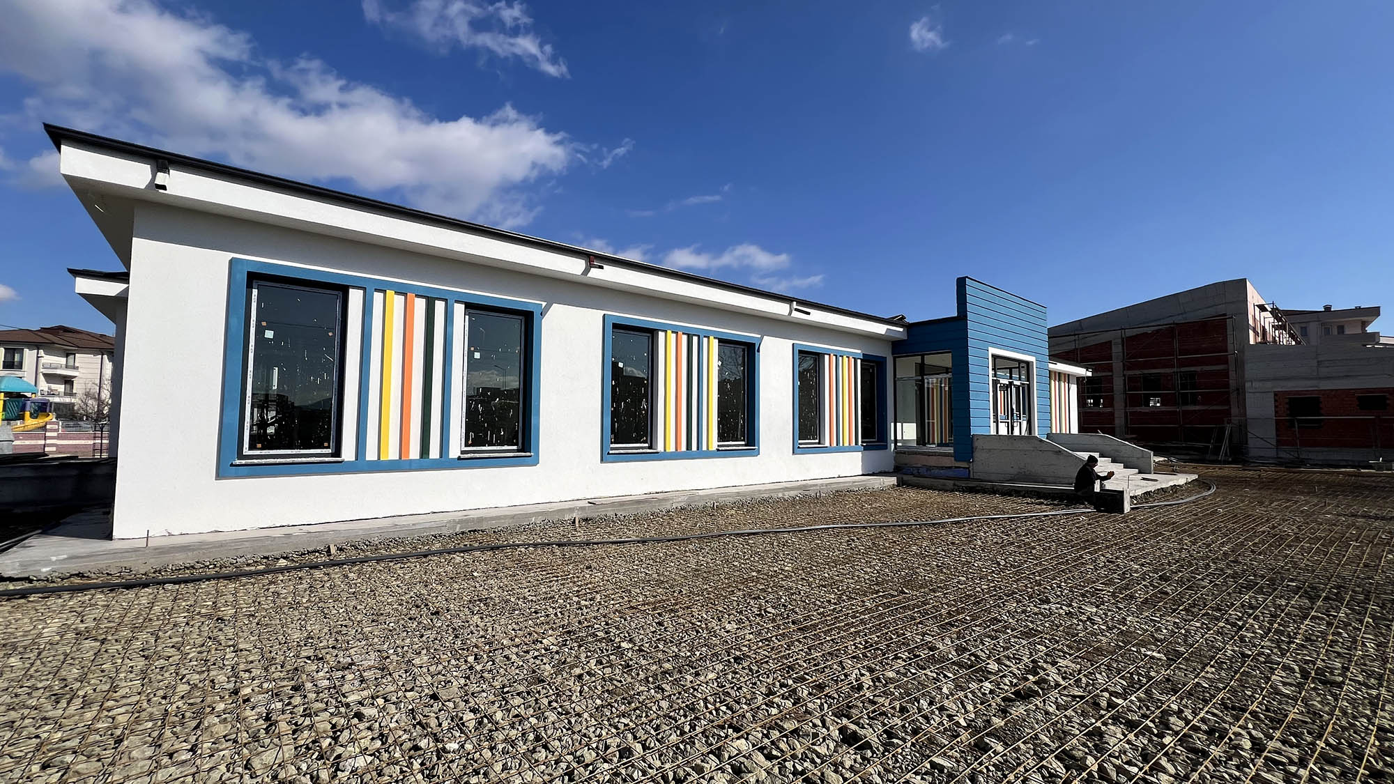 Arifiye’de binlerce genci heyecanlandıran ilerleyiş: Havuzun yaz sezonunda kapılarını açması hedefleniyor