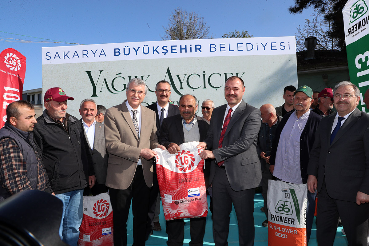 Üreticiye 10 bin 640 kilogram yağlık ayçiçeği tohumu desteği