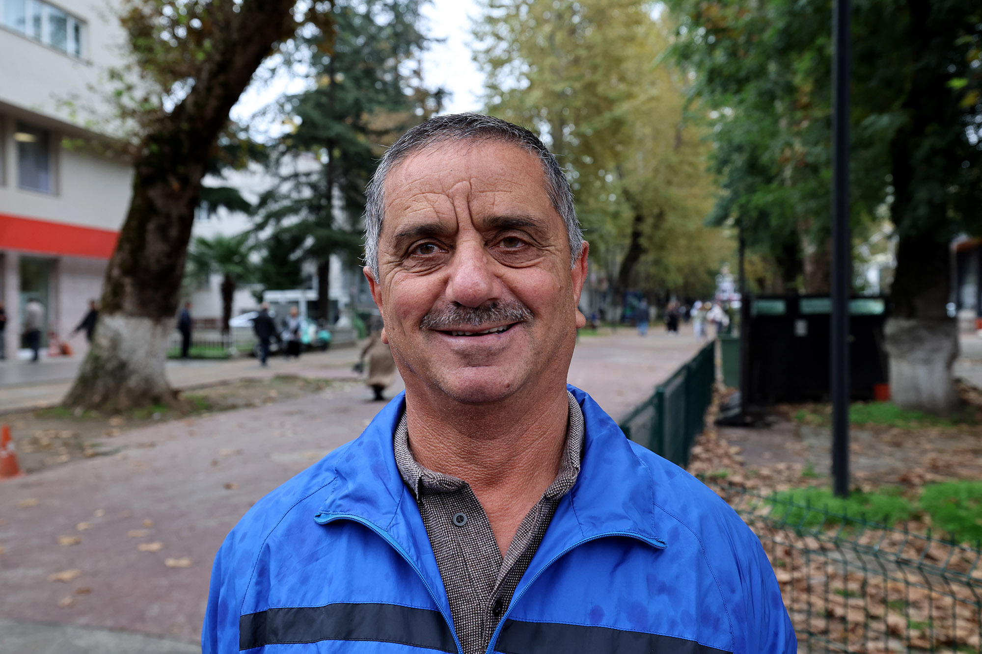 Hendek’in kalbi Şehit Gaffar Okkan Bulvarı’na Büyükşehir dokunuşu