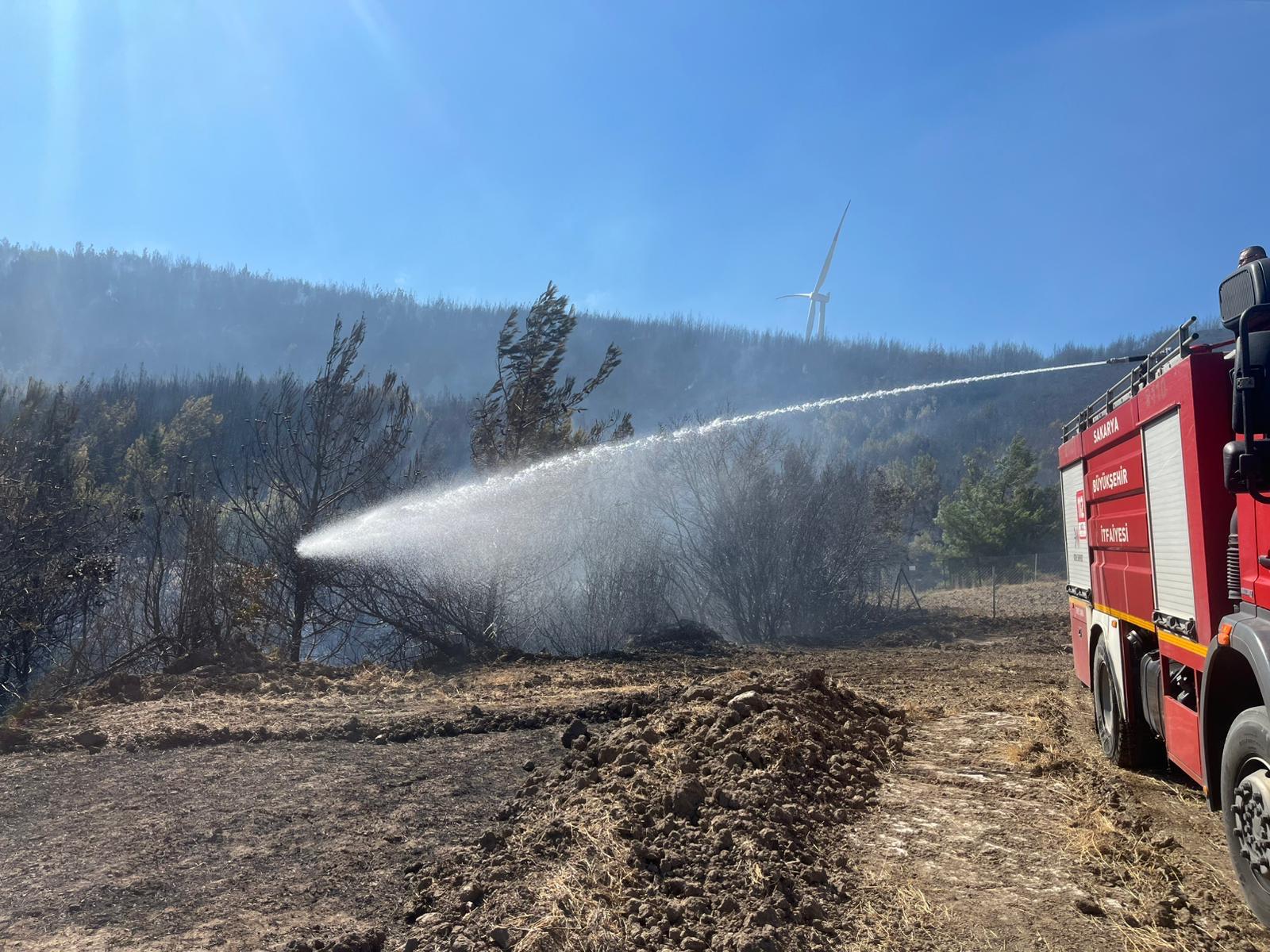 Çanakkale’deki orman yangınına Sakarya’dan destek