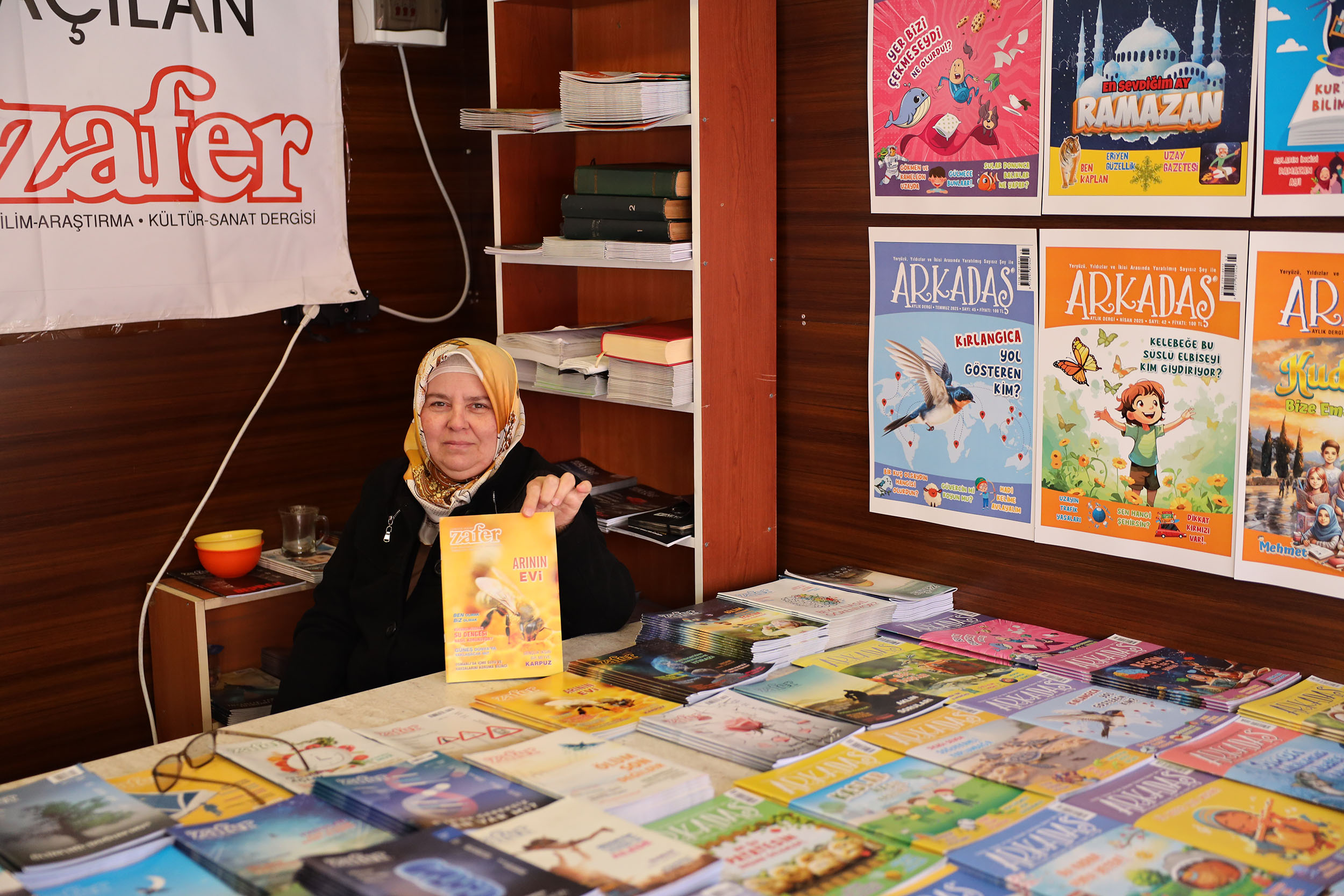 Kitap Sokağı Ramazan akşamlarında kitapseverlerin buluşma noktası oldu