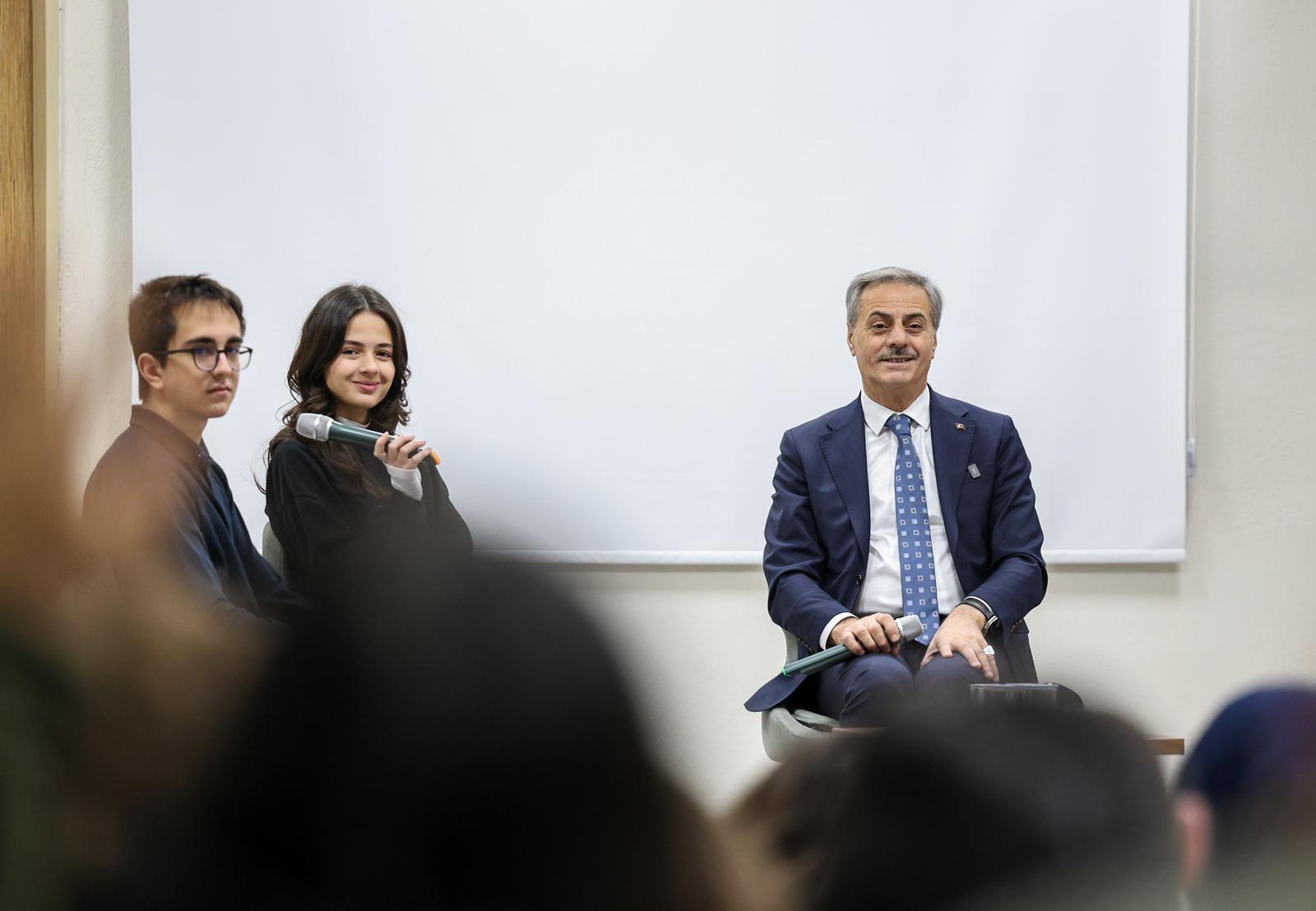 Başkan Yusuf Alemdar: “AFA, AKM, Bilim Merkezi, Şehir Kütüphanesi ve Raylı Sistemlerle gençliğin Sakarya'sını inşa ediyoruz”