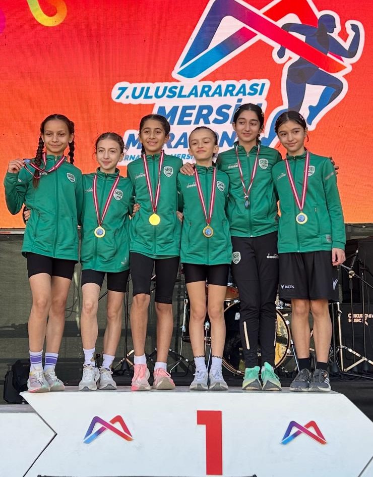 Büyükşehir sporcuları iki önemli organizasyondan madalya ile döndü