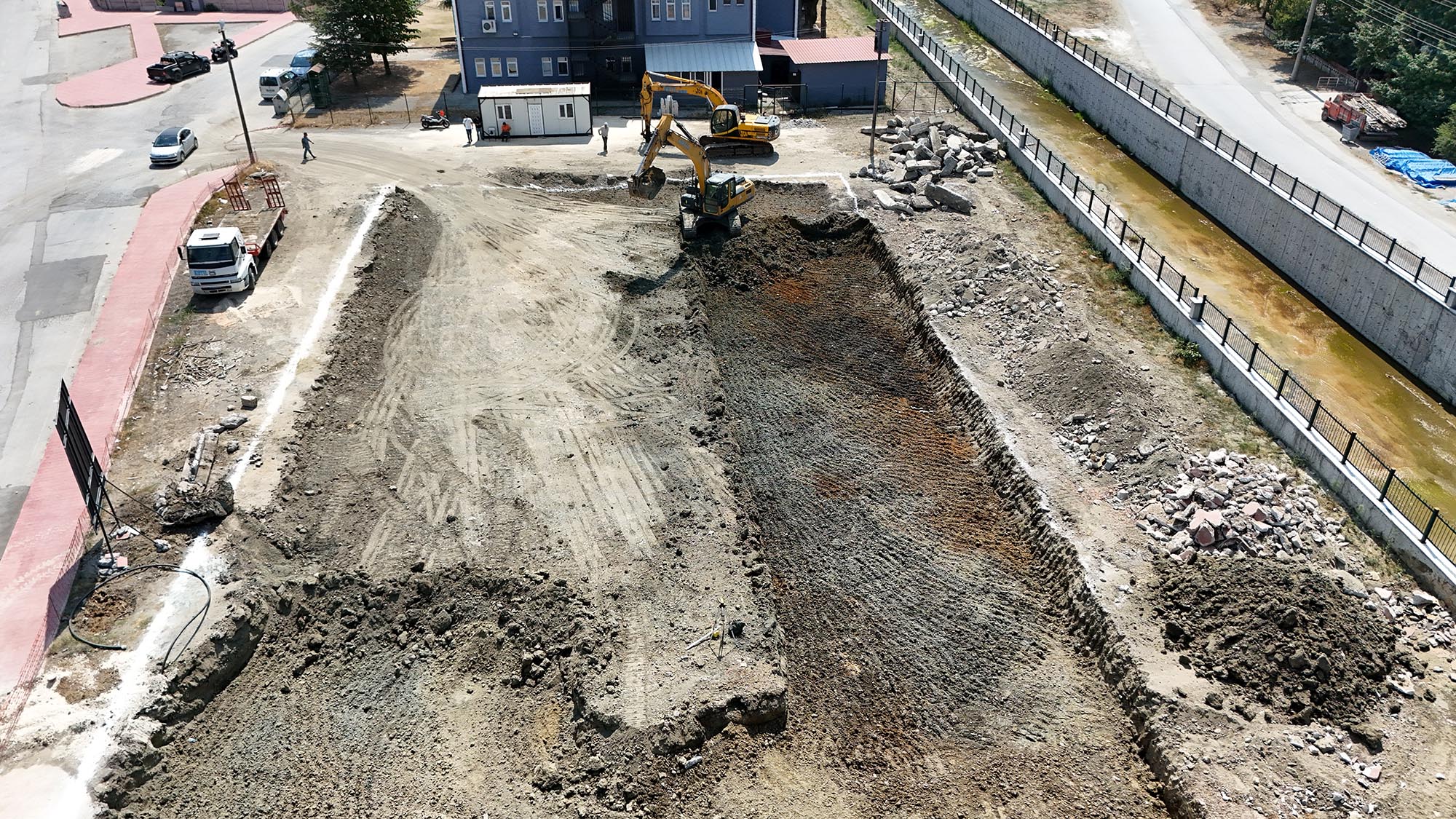 Yusuf Alemdar söz vermişti, Çaybaşıyeniköy’de çalışmalar başladı: Gençler spor tesisine kavuşacak