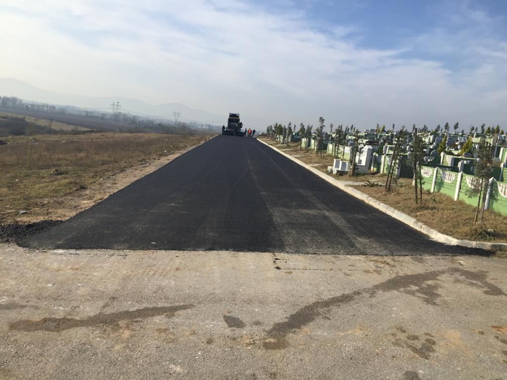 Emirsultan Mezarlığı’na yeni düzenleme
