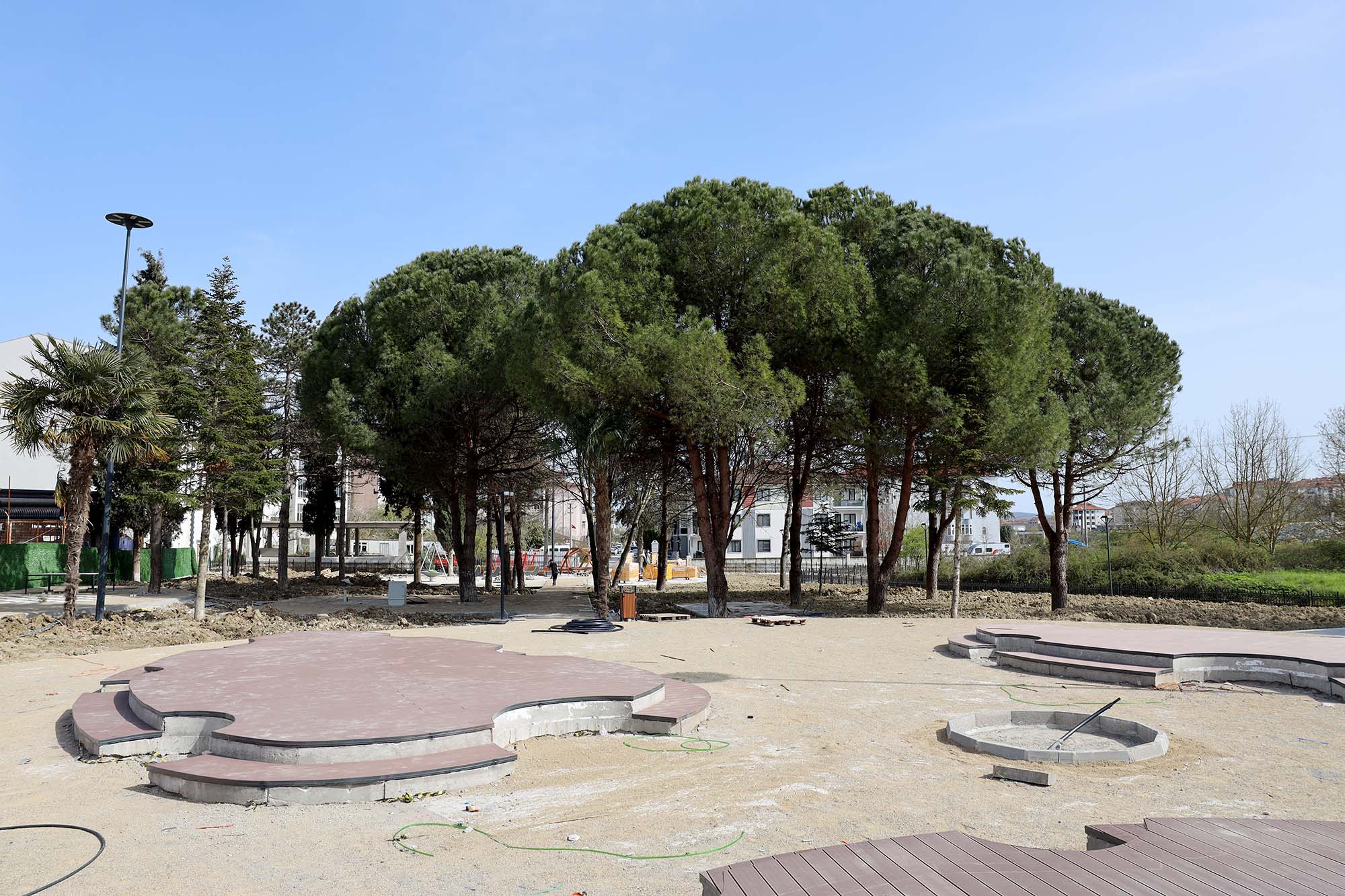 Kaynarca yeni buluşma noktasına kavuşuyor: Satranç alanı, ayak tenisi, tırmanma alanı, kaykay pisti…