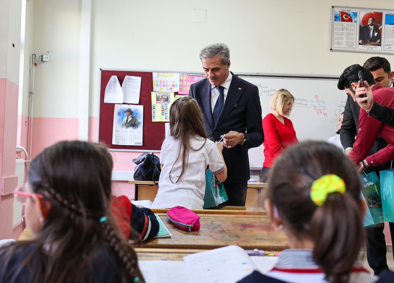Minik Ravza arkadaşlarına verdiği ‘Yusuf Alemdar’ı getireceğim’ sözünü tuttu