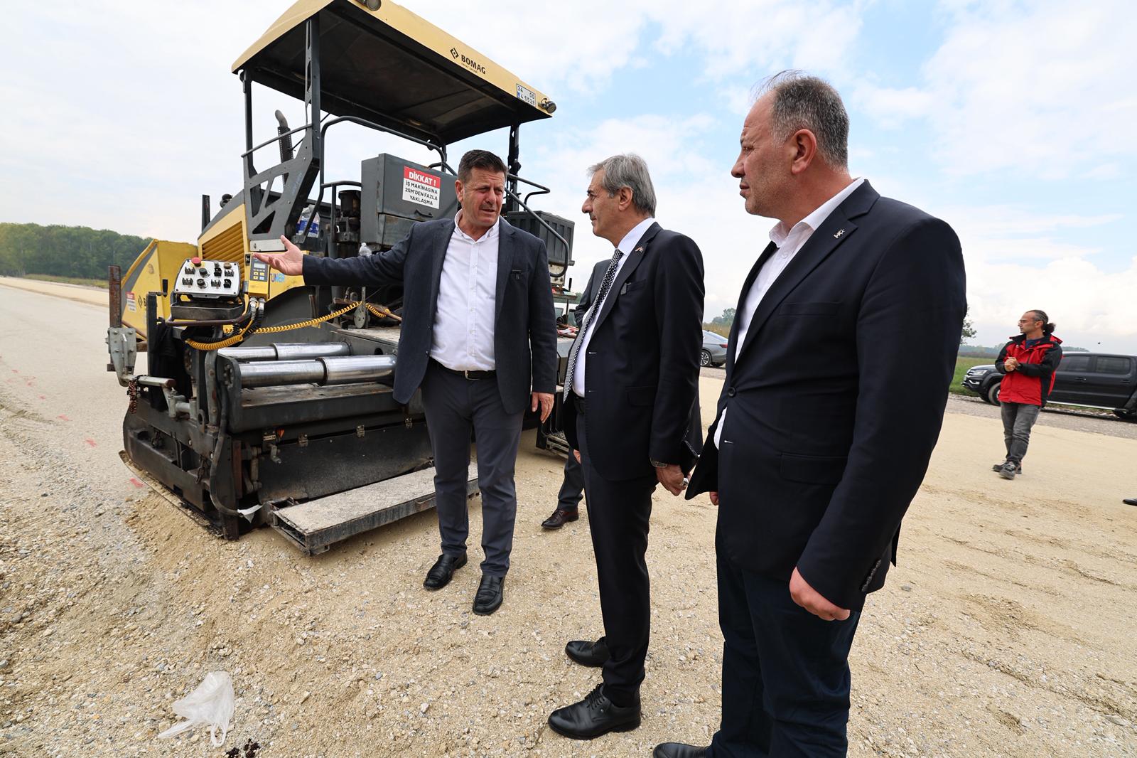 Akyazı’da hizmet ve yatırımlar bir bir tamamlanıyor