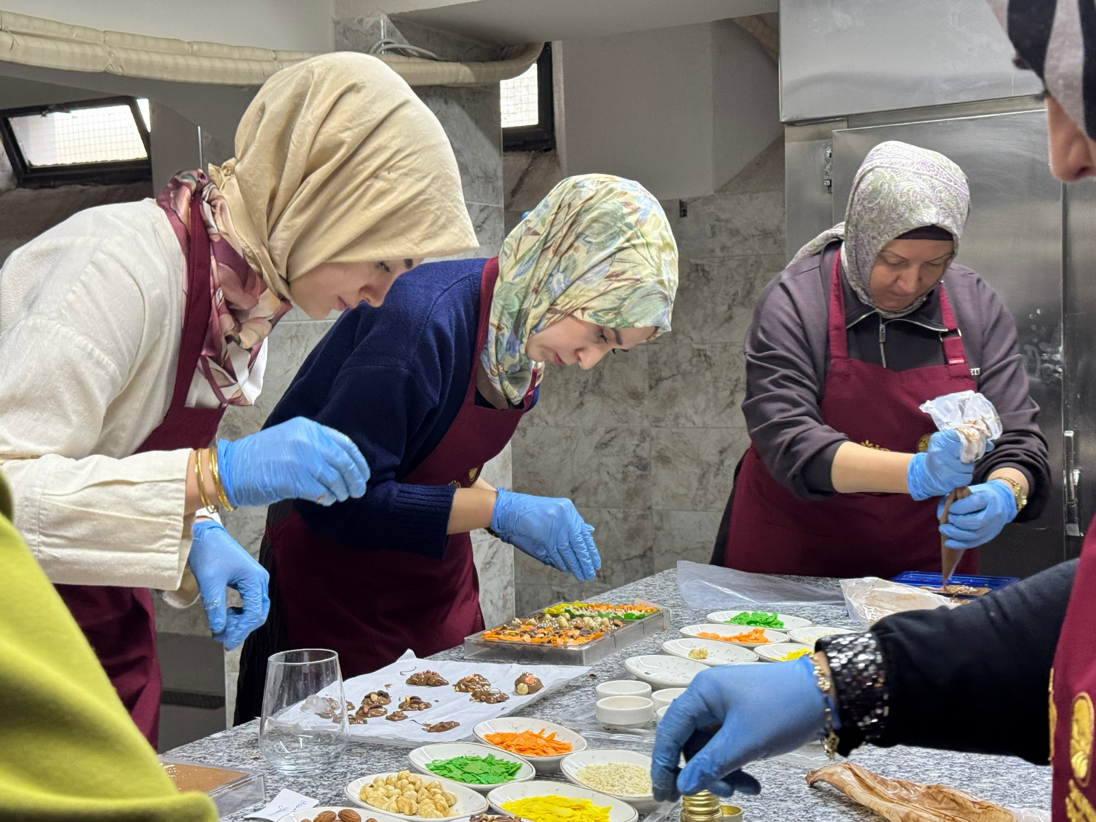 Büyükşehir’in kadınlara yönelik çikolata ve kahve atölyesi tamamlandı