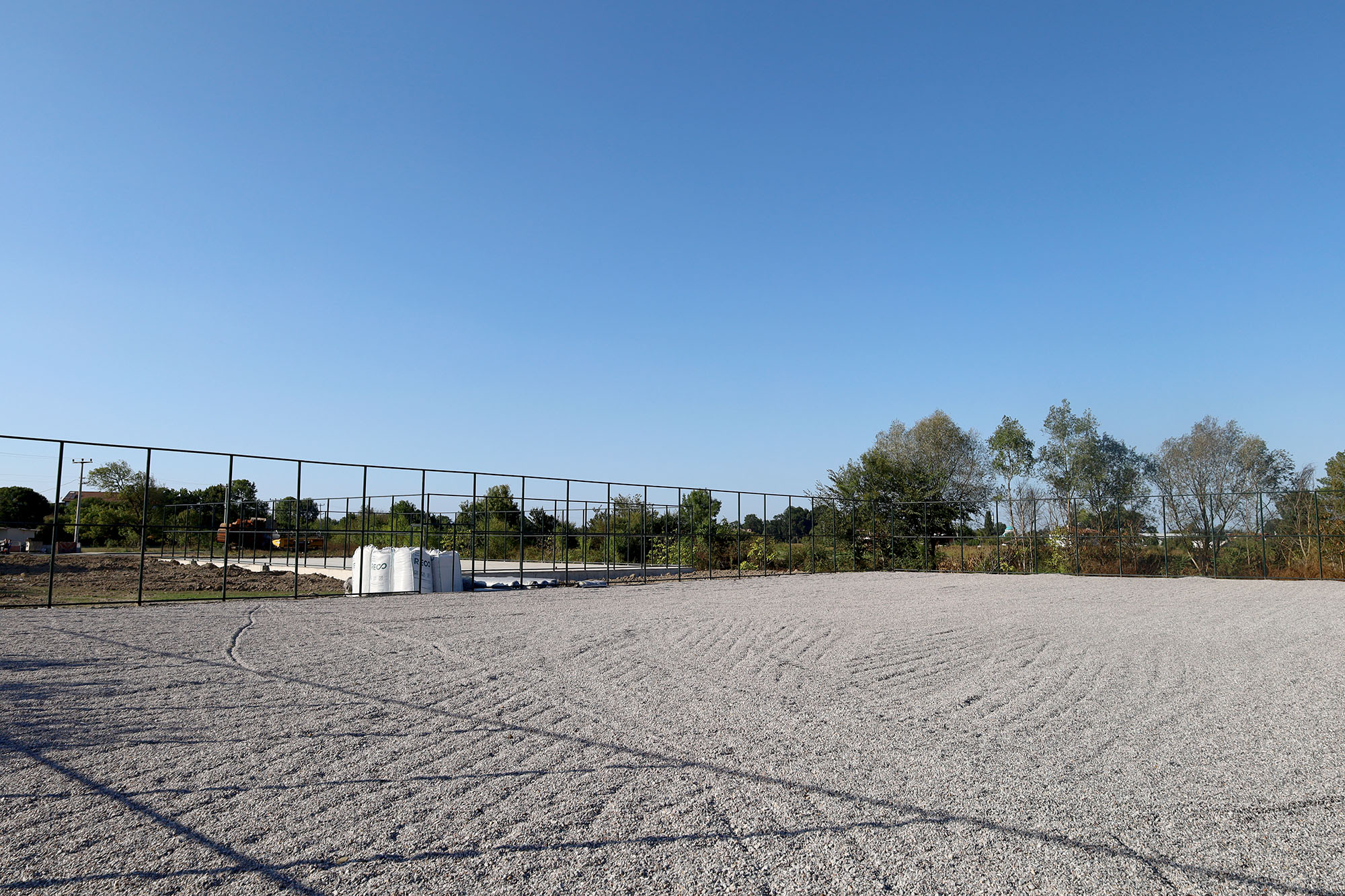 Büyükşehir 8 noktada, aynı anda merakla beklenen projeler için çalışıyor