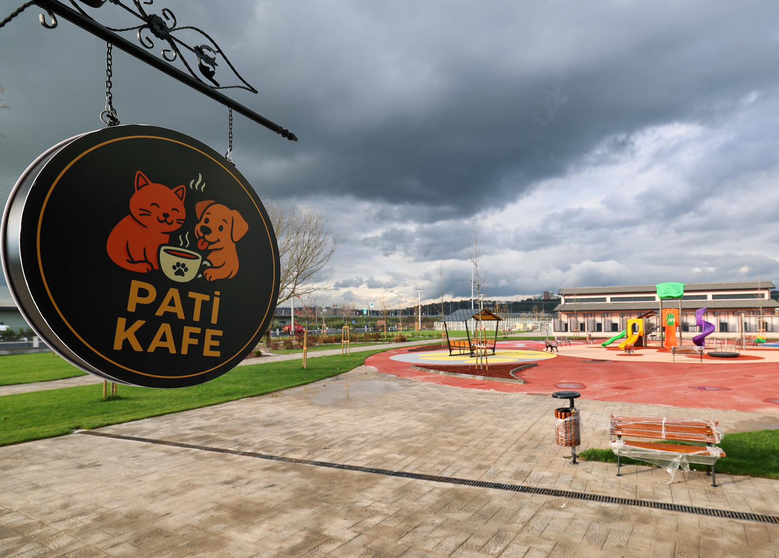 “Sokak Hayvanları Doğal Yaşam Kampüsü ile Sakarya’mız yine bir ilke imza attı”