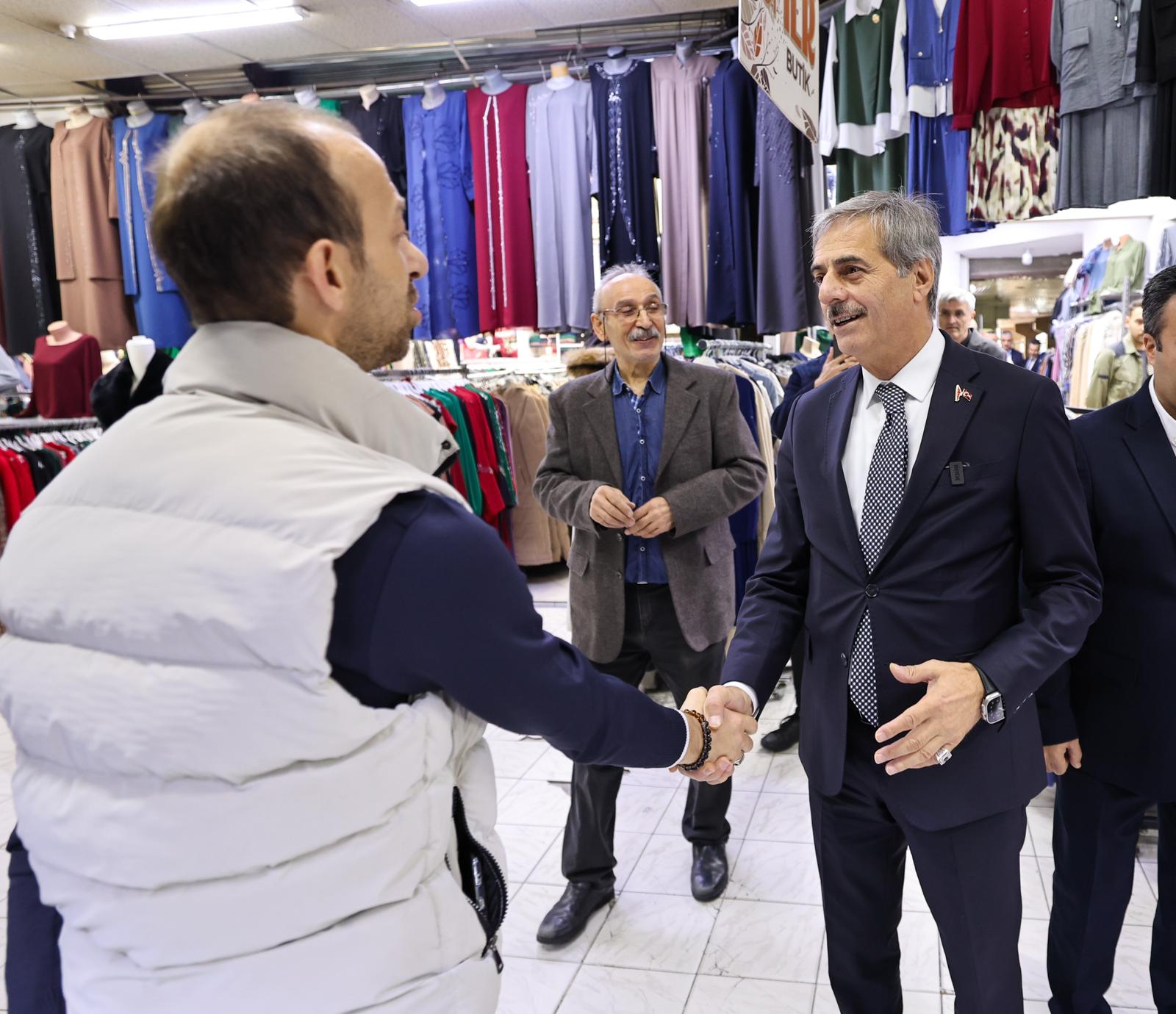 Katlı Pazar’ın yeniden güçlü bir merkez olması gerekiyor