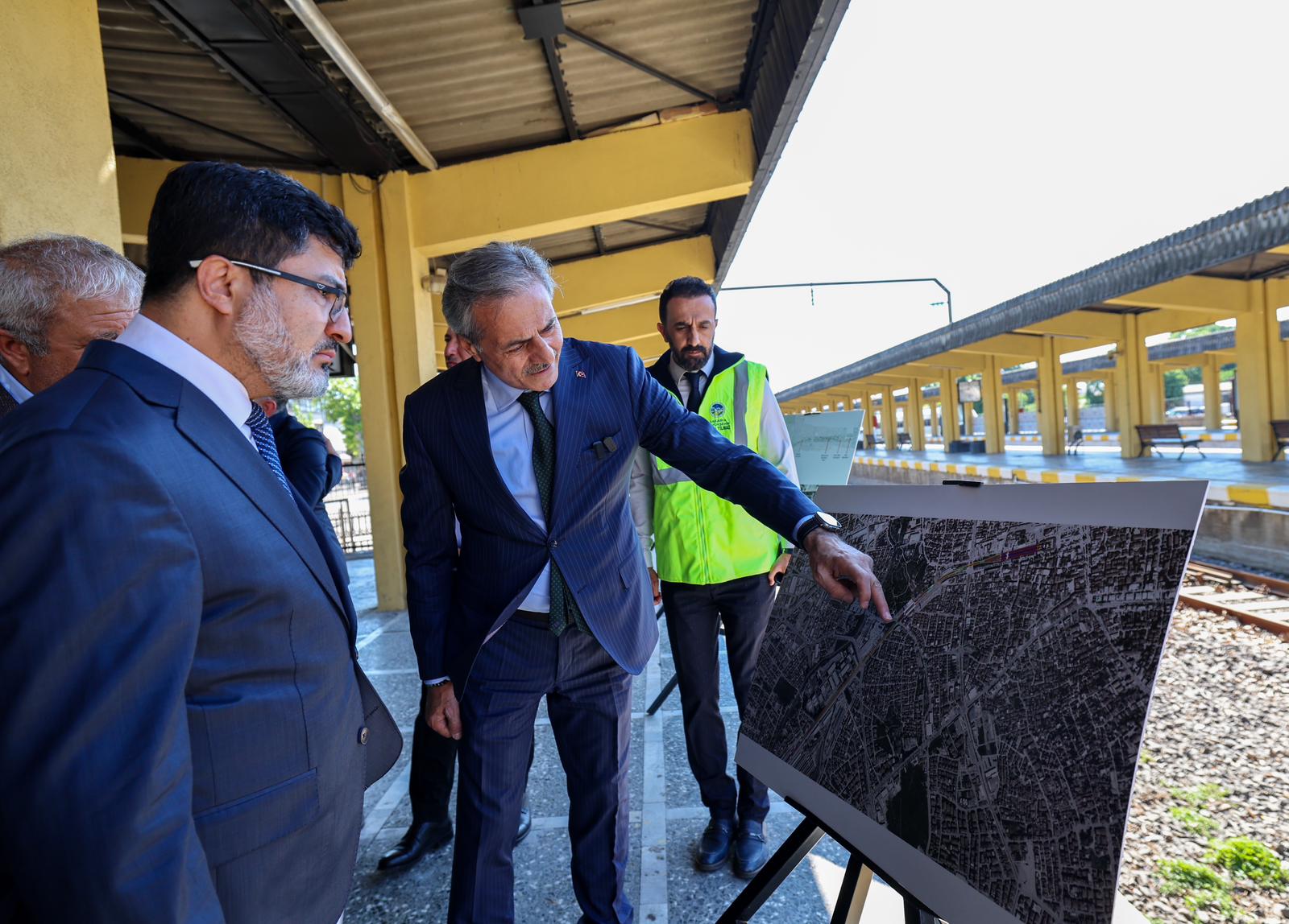 Yusuf Alemdar yeraltına alınacak tren raylarının yerine yapılacak projeyi ilk kez açıkladı: “Sakarya için tarihi bir yatırım daha başladı”