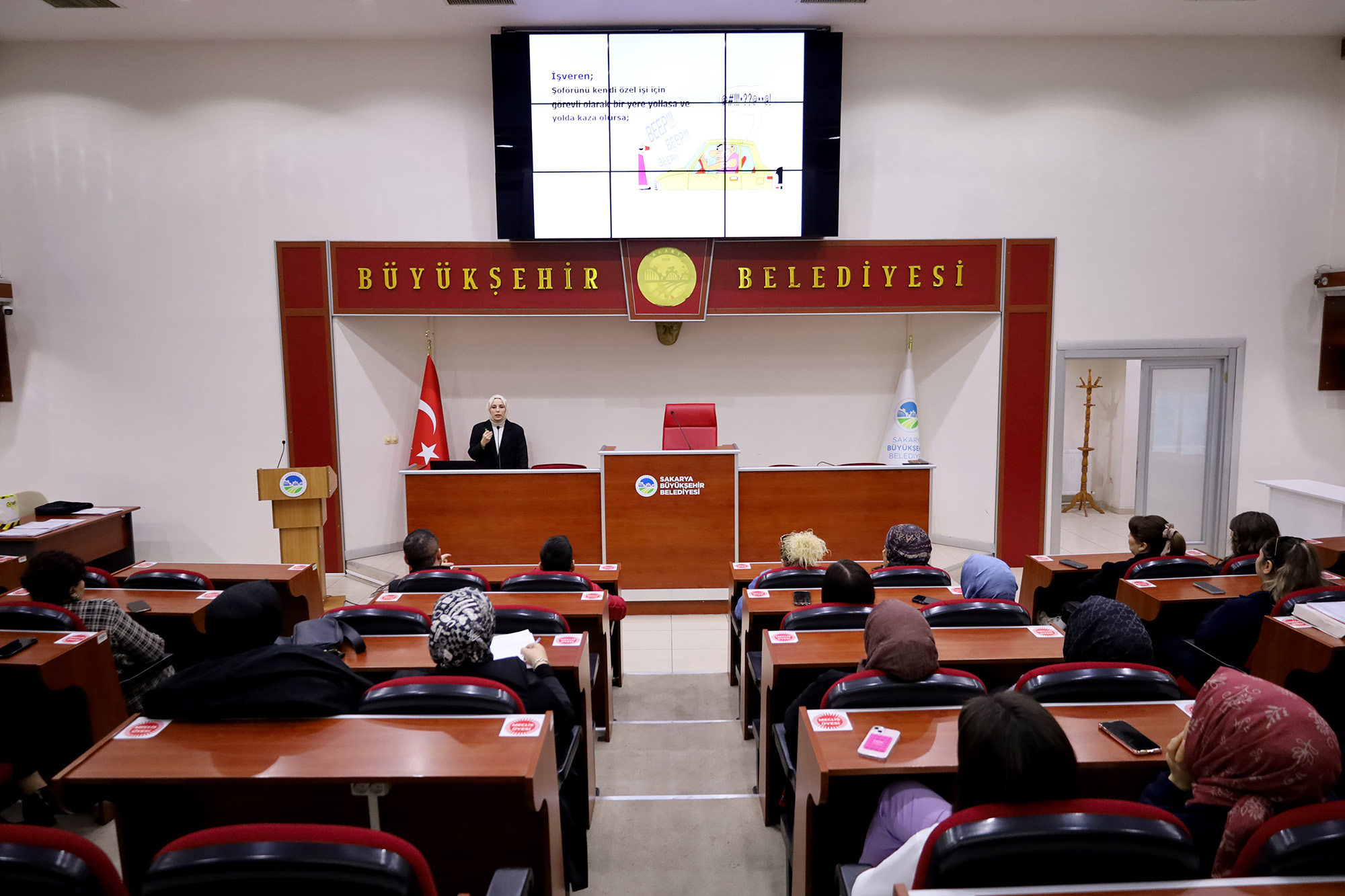 Büyükşehir çalışanlarına iş sağlığı ve güvenliği eğitimi