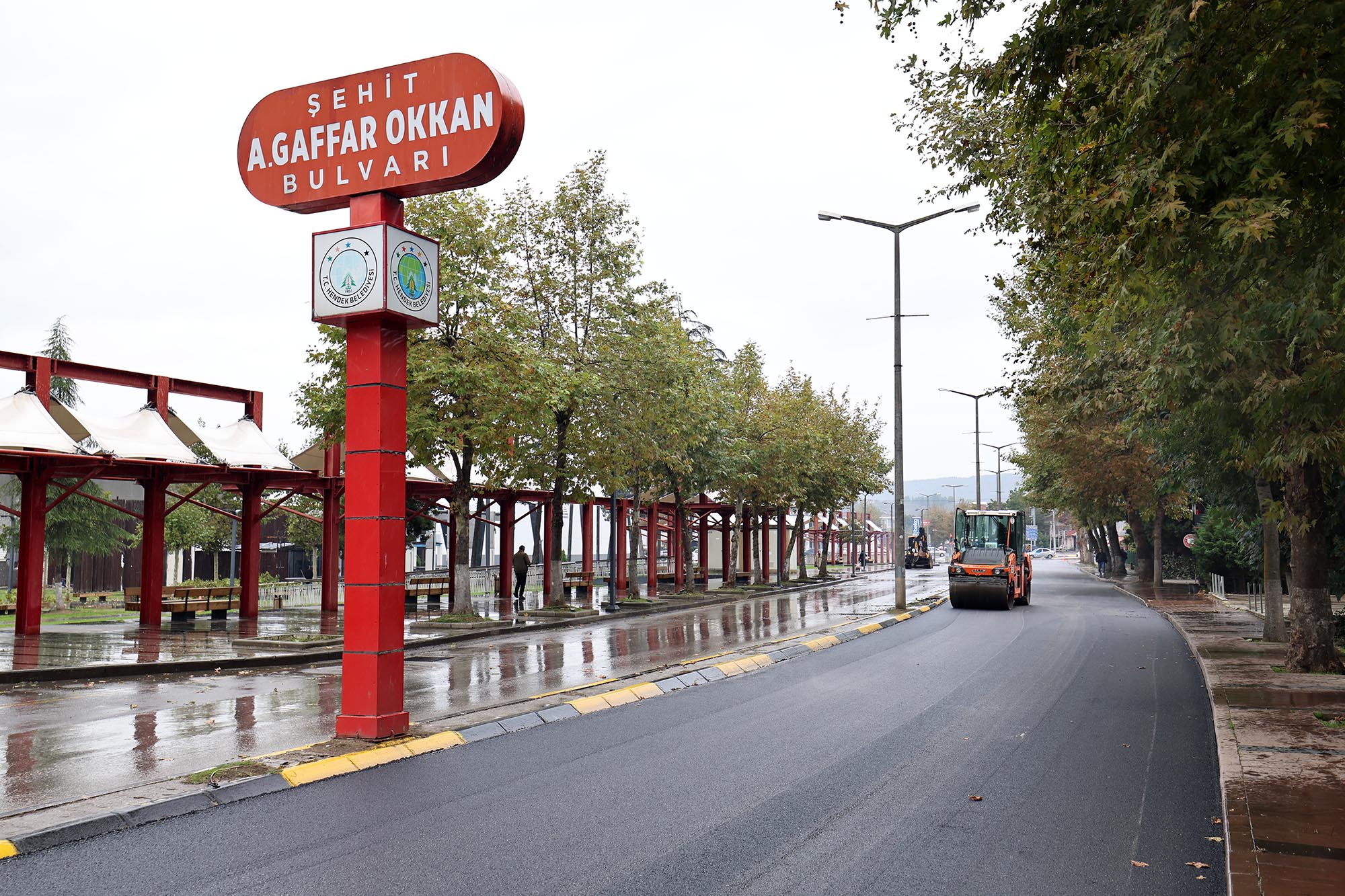 Hendek’in kalbi Şehit Gaffar Okkan Bulvarı’na Büyükşehir dokunuşu