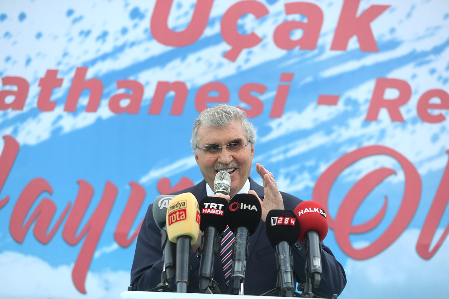 “Büyükşehir Uçak Kıraathanesi şehrin hatıra merkezi olacak”
