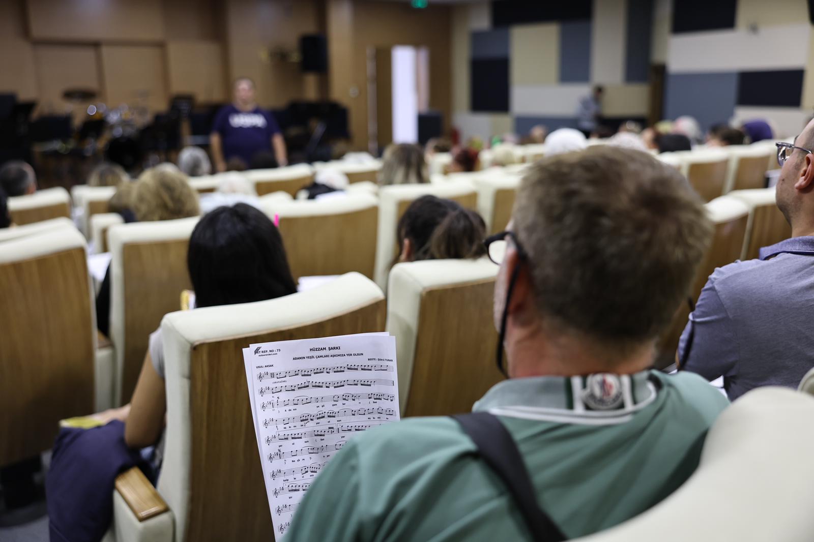Sakarya’da Türk Sanat Müziği’nin eşsiz tınısı ‘hüzzam’ makamıyla yeniden başladı