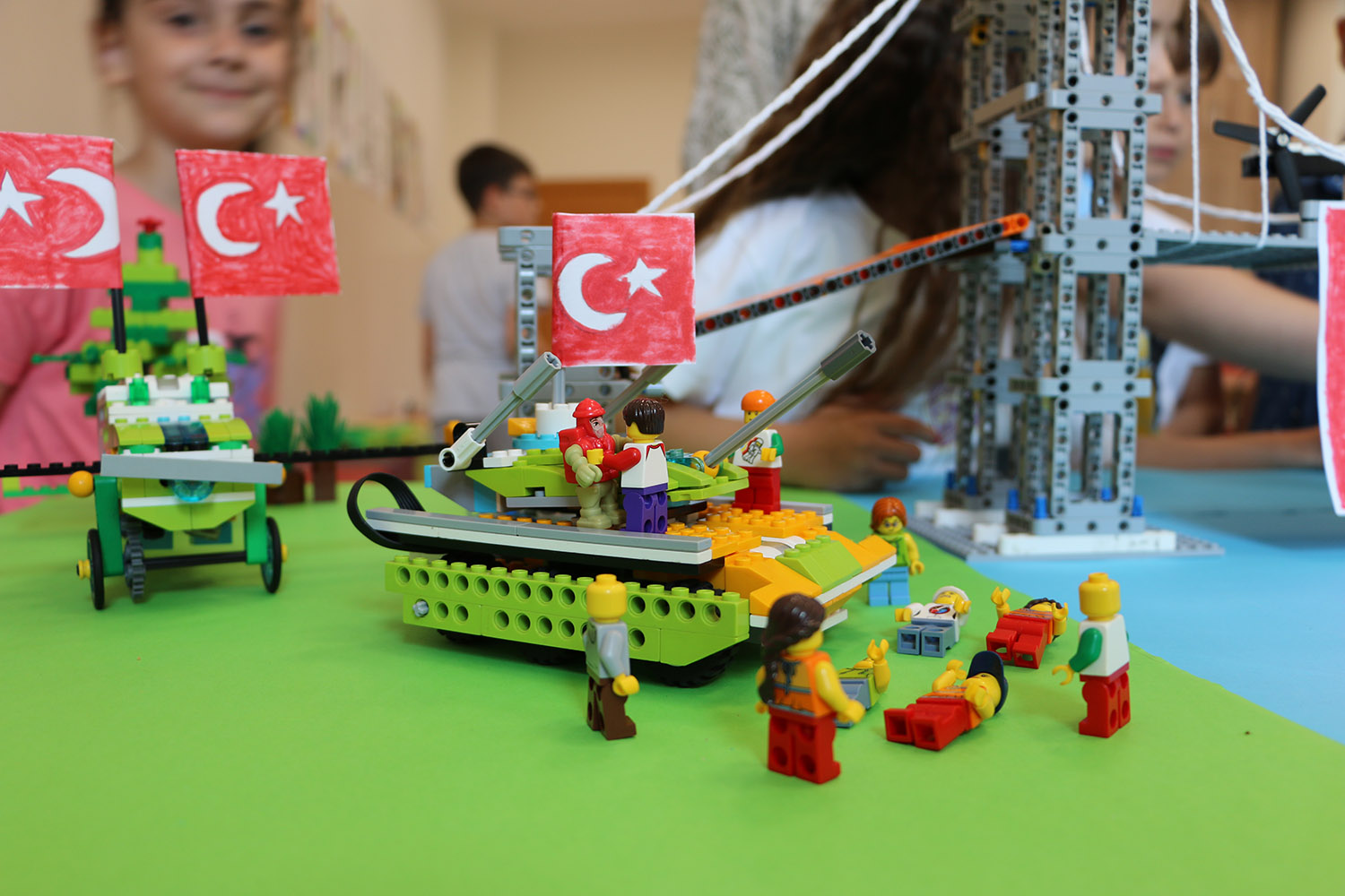 Minik öğrencilerden anlamlı etkinlik