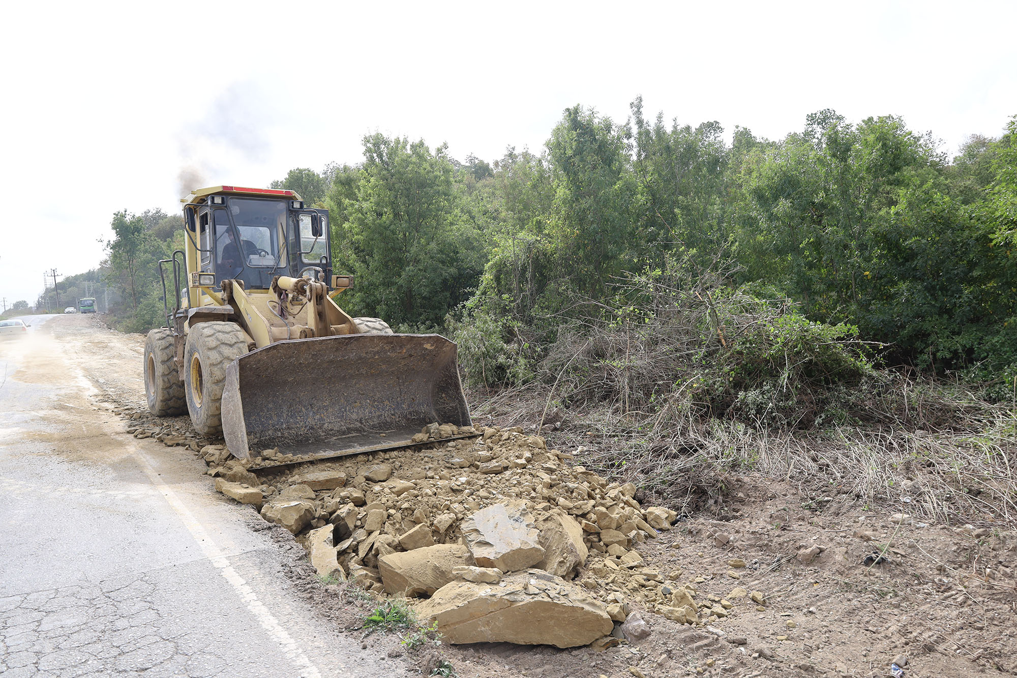 Büyükşehir’den 20 mahalleye ulaşımı kolaylaştıracak yol hamlesi