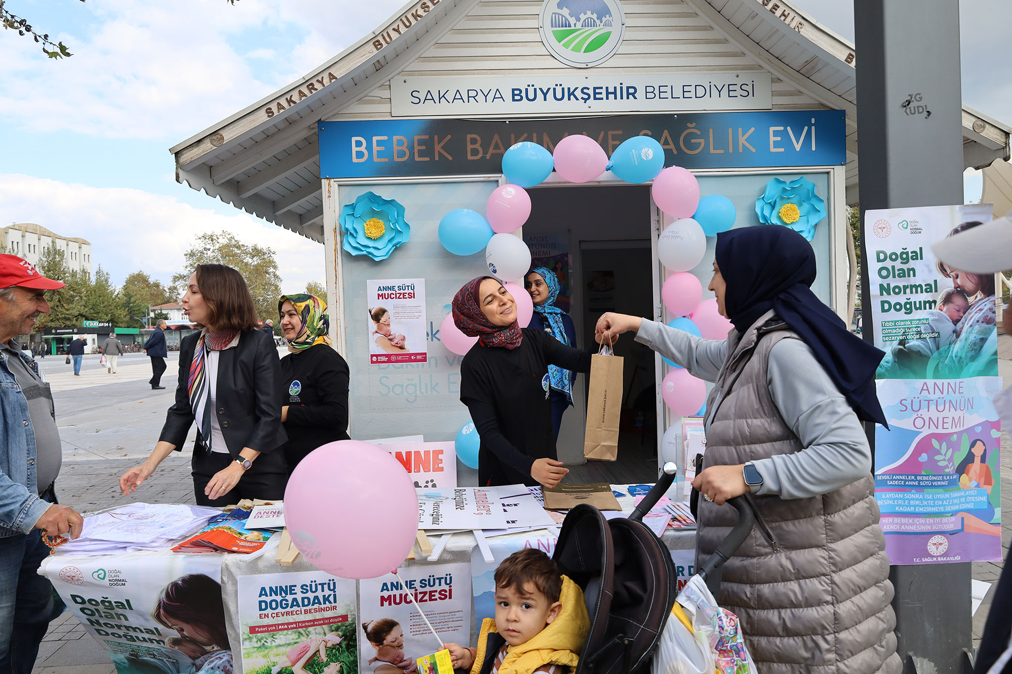 Emzirme Haftası’nda annelere özel program: “Bir damlasında bin fayda”