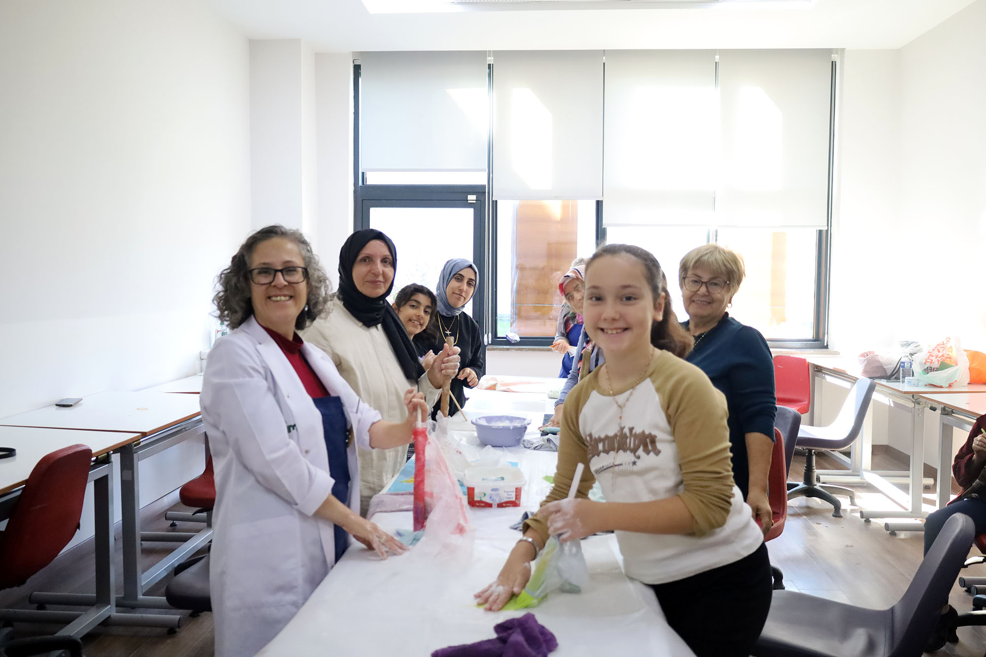 Ara tatilin en renkli programı: Anne ve çocuklar SAMEK’te birlikte üretti