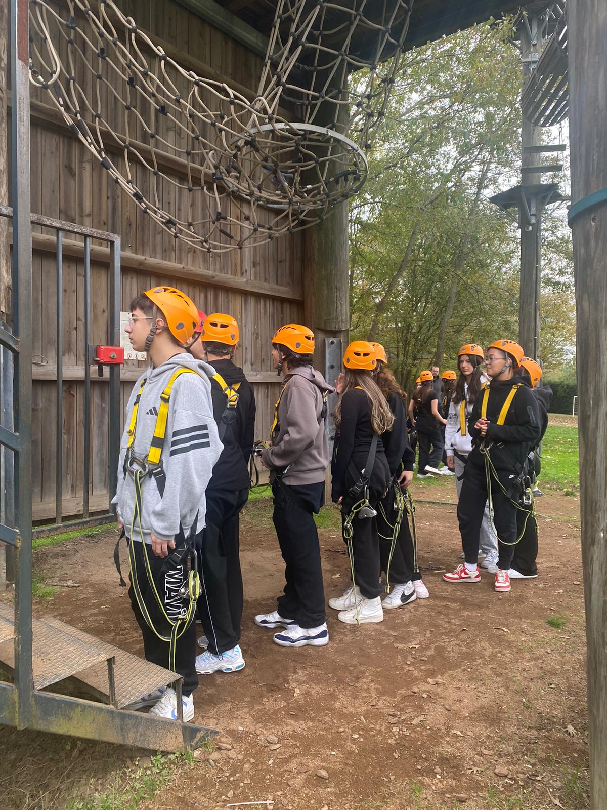 Macera Park’ta adrenalin dolu deneyimle çok şey öğreniyorlar