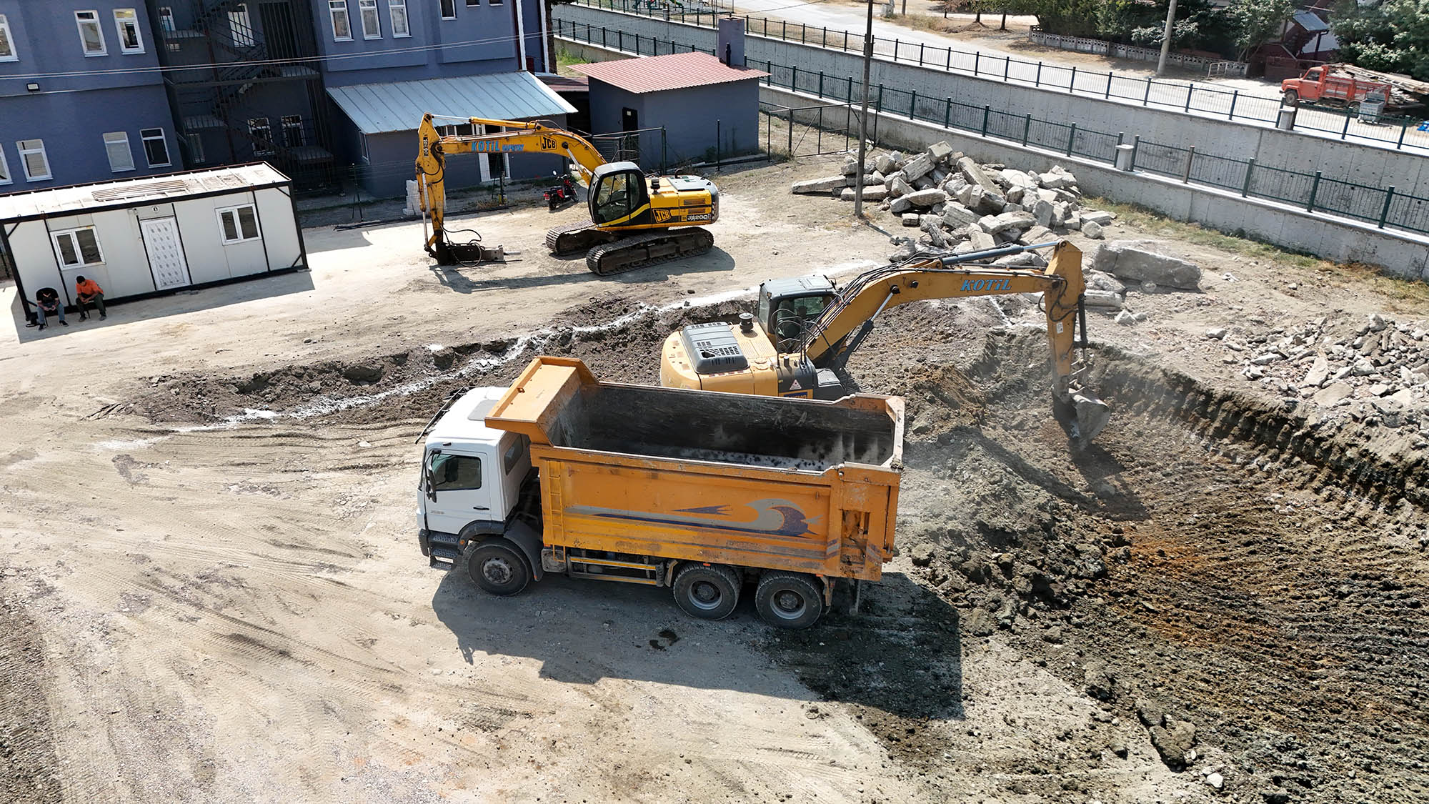 Yusuf Alemdar söz vermişti, Çaybaşıyeniköy’de çalışmalar başladı: Gençler spor tesisine kavuşacak