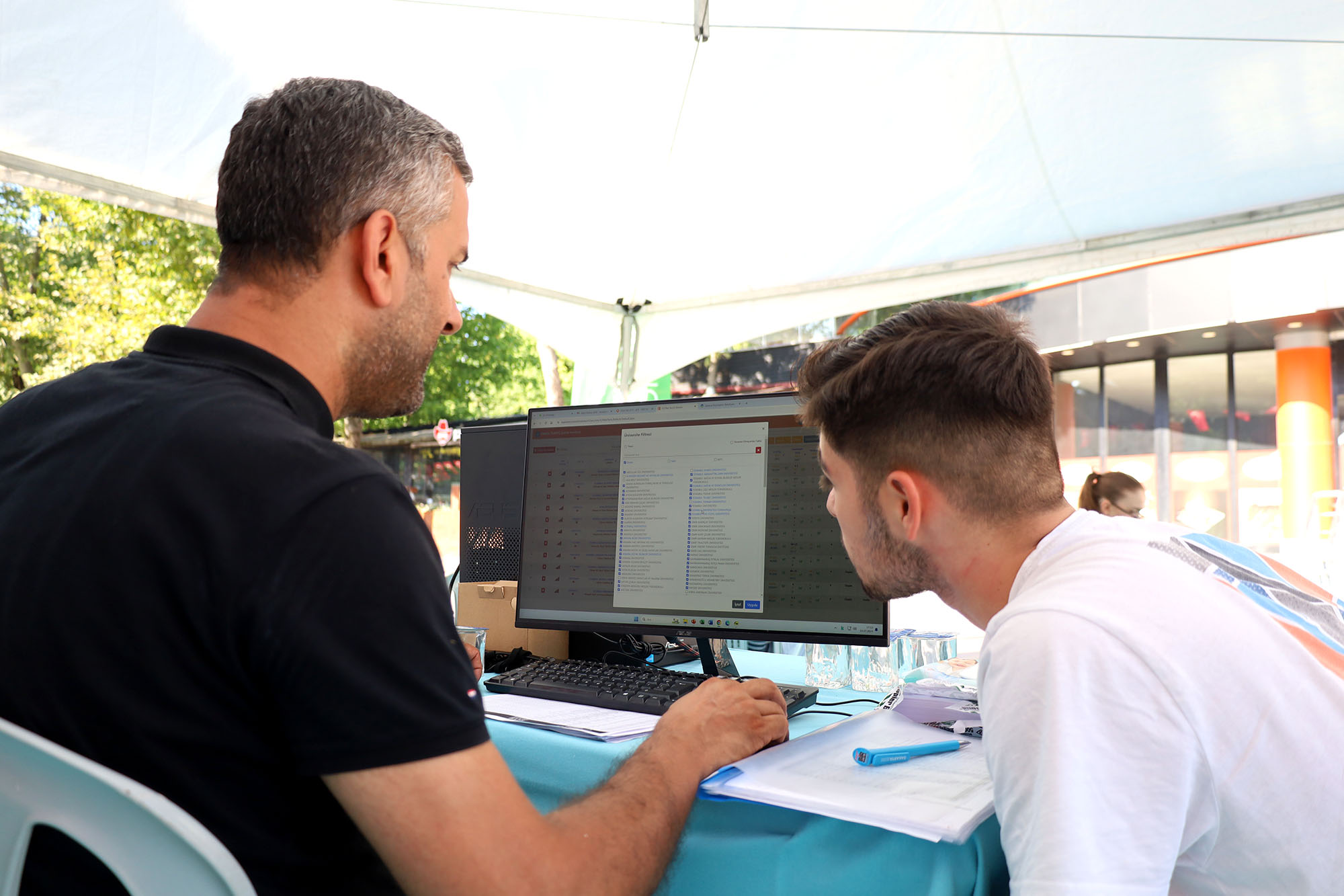 YKS gençleri için ücretsiz tercih danışmanlığı AKM önünde başlıyor