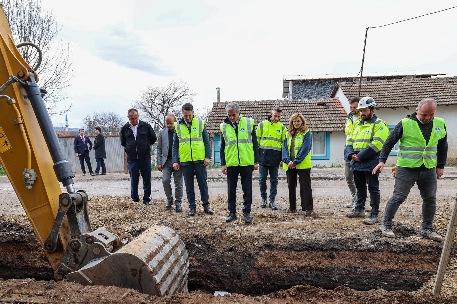 Karakamış Mahallesi’nin yağmur suyu altyapısı yeni hat ile güçleniyor