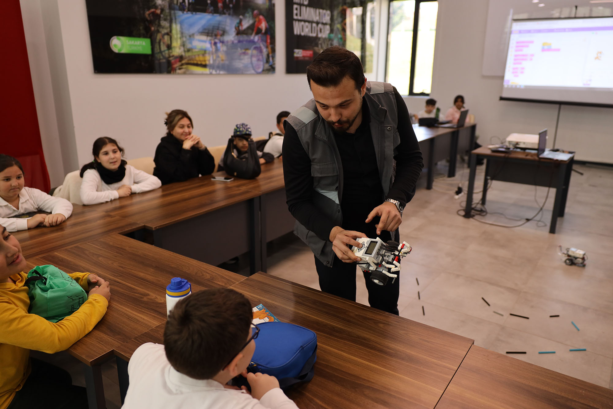 Minikler Ayçiçek Vadisi’nde dolu dolu bir gün yaşadı