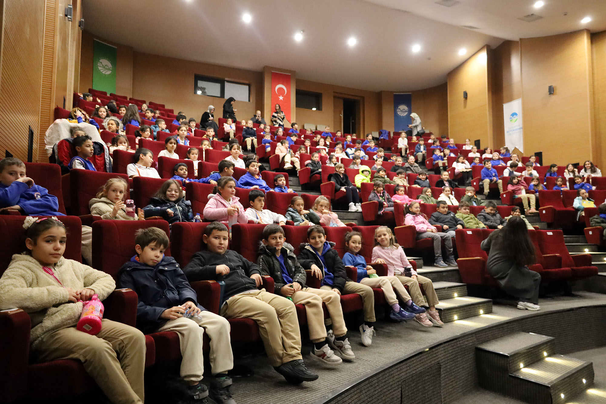 Büyükşehir, Ocak ayında bin 500 çocuğu tiyatroyla buluşturdu