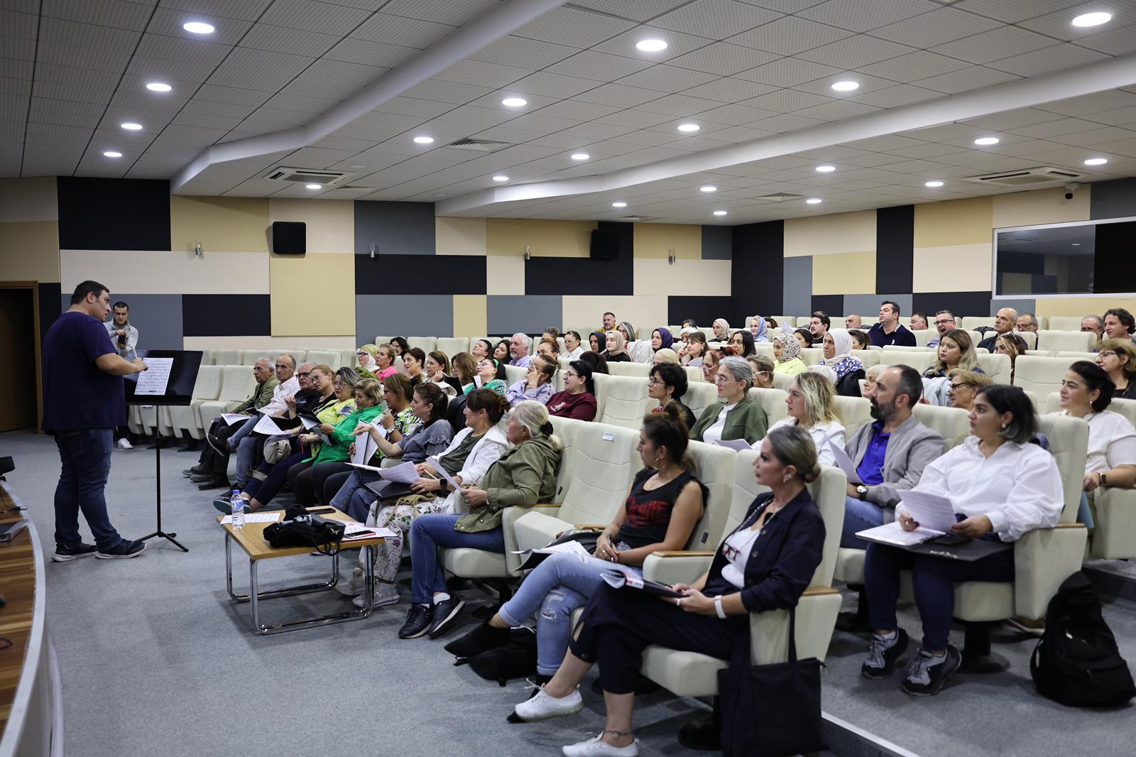 Sakarya’da Türk Sanat Müziği’nin eşsiz tınısı ‘hüzzam’ makamıyla yeniden başladı