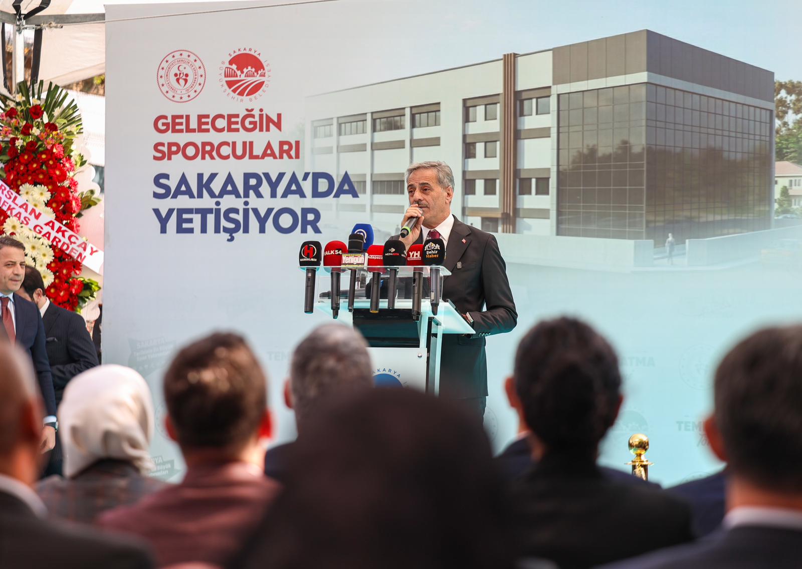 Binlerce gencin gözbebeği olacak: Sapanca Spor Salonu’nun temeli atıldı